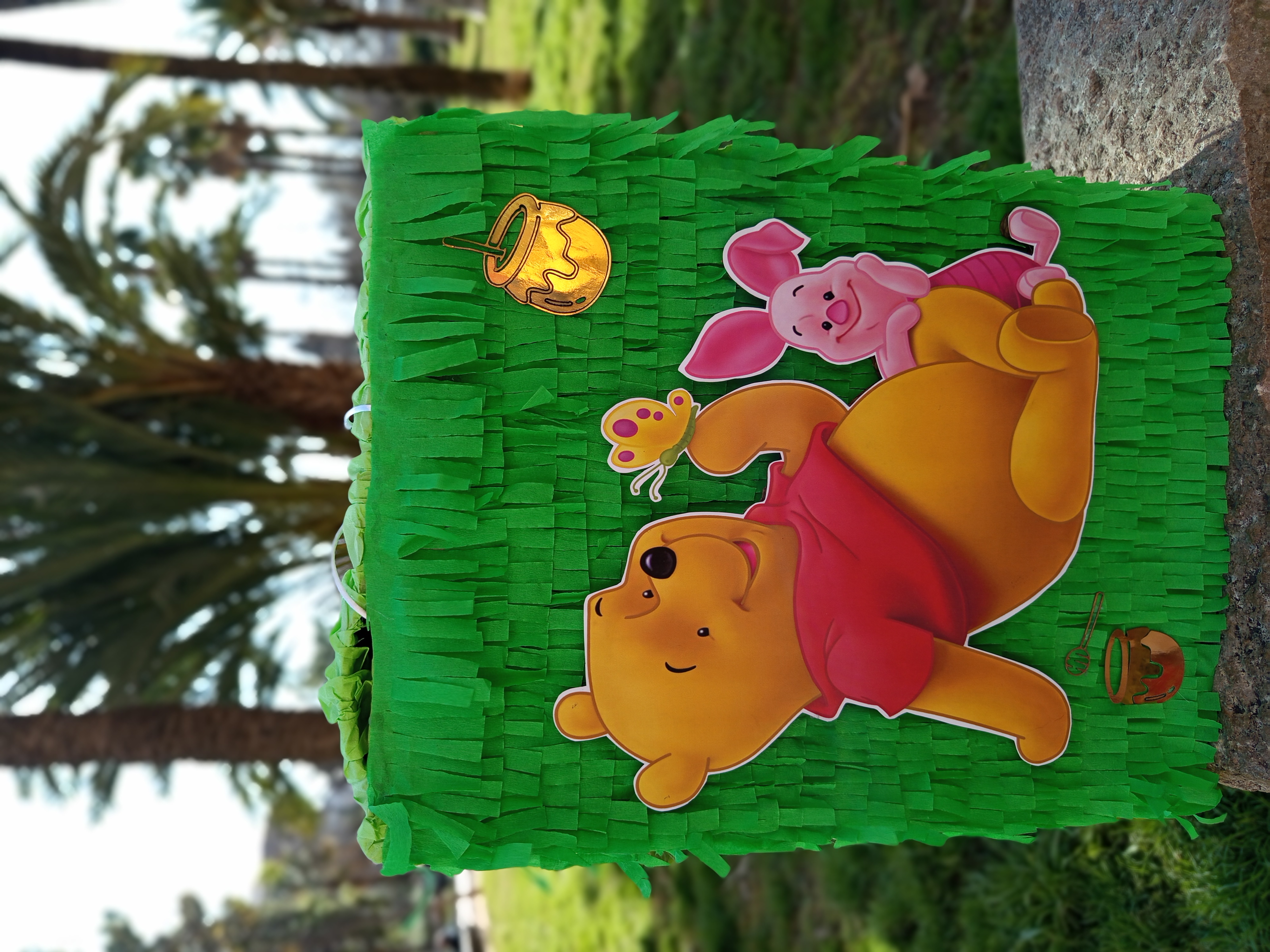 Piñata de Winnie the Pooh 40x30cm