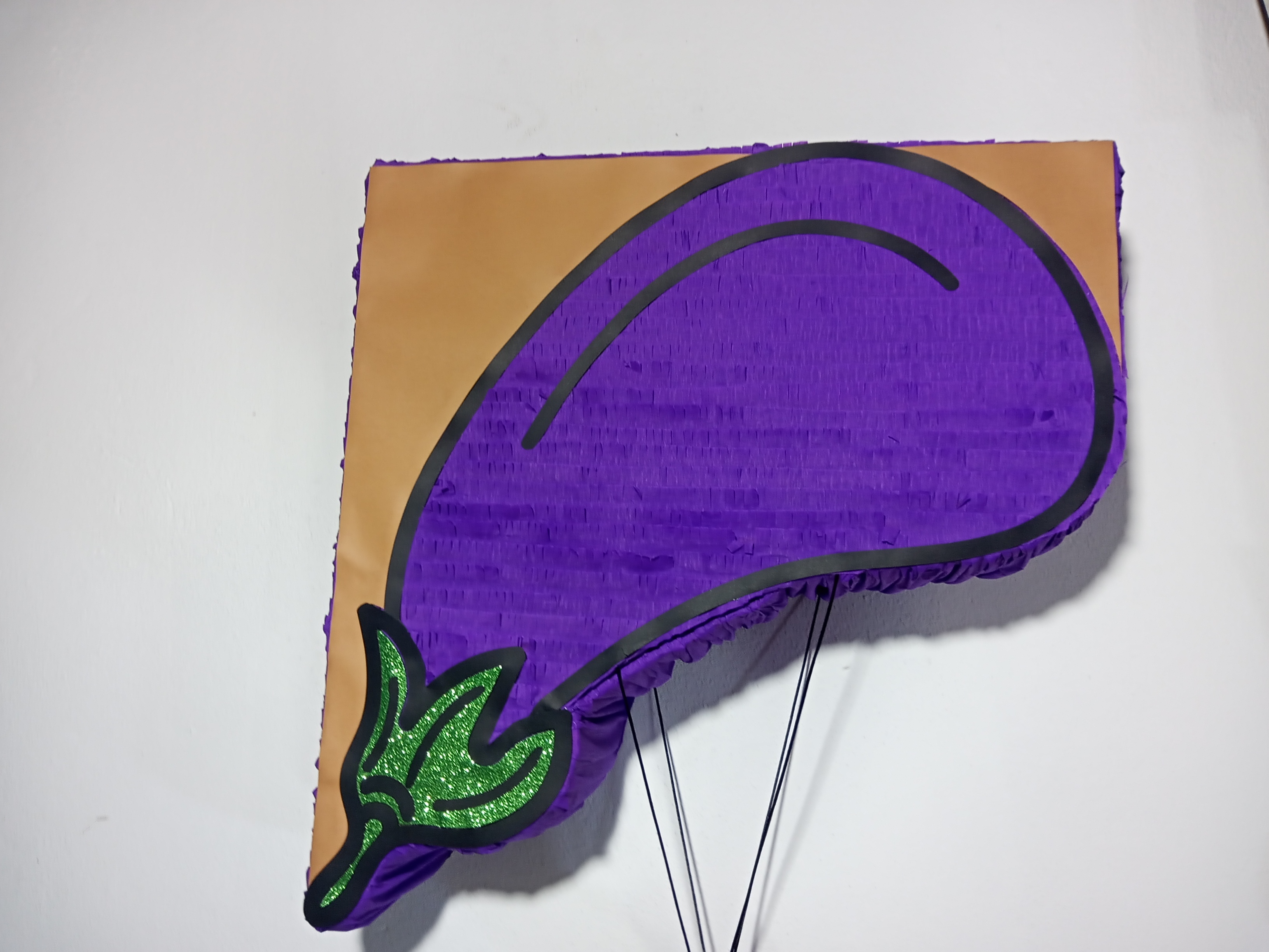 Piñata de berenjena de 50cm