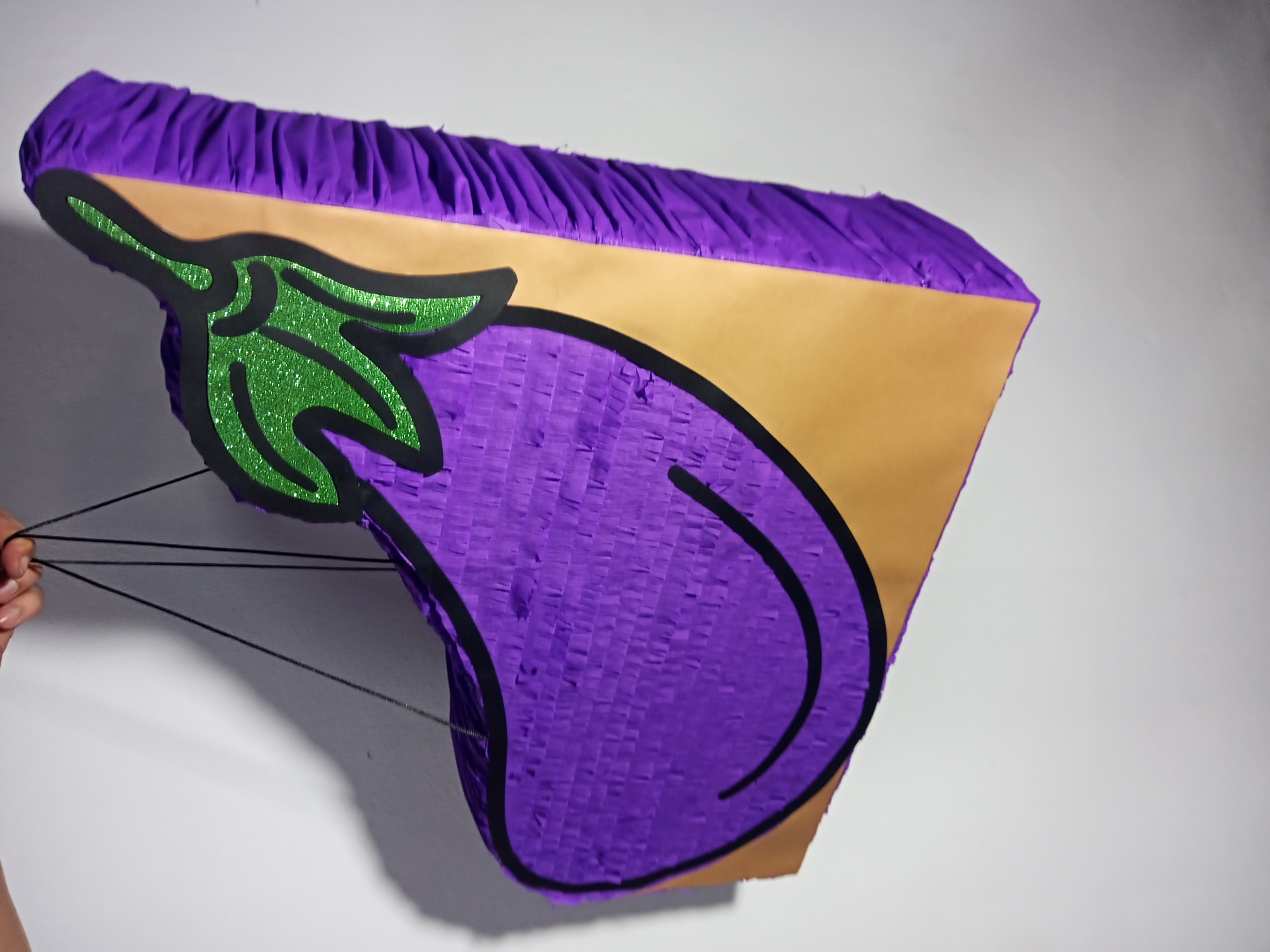 Piñata de berenjena de 50cm