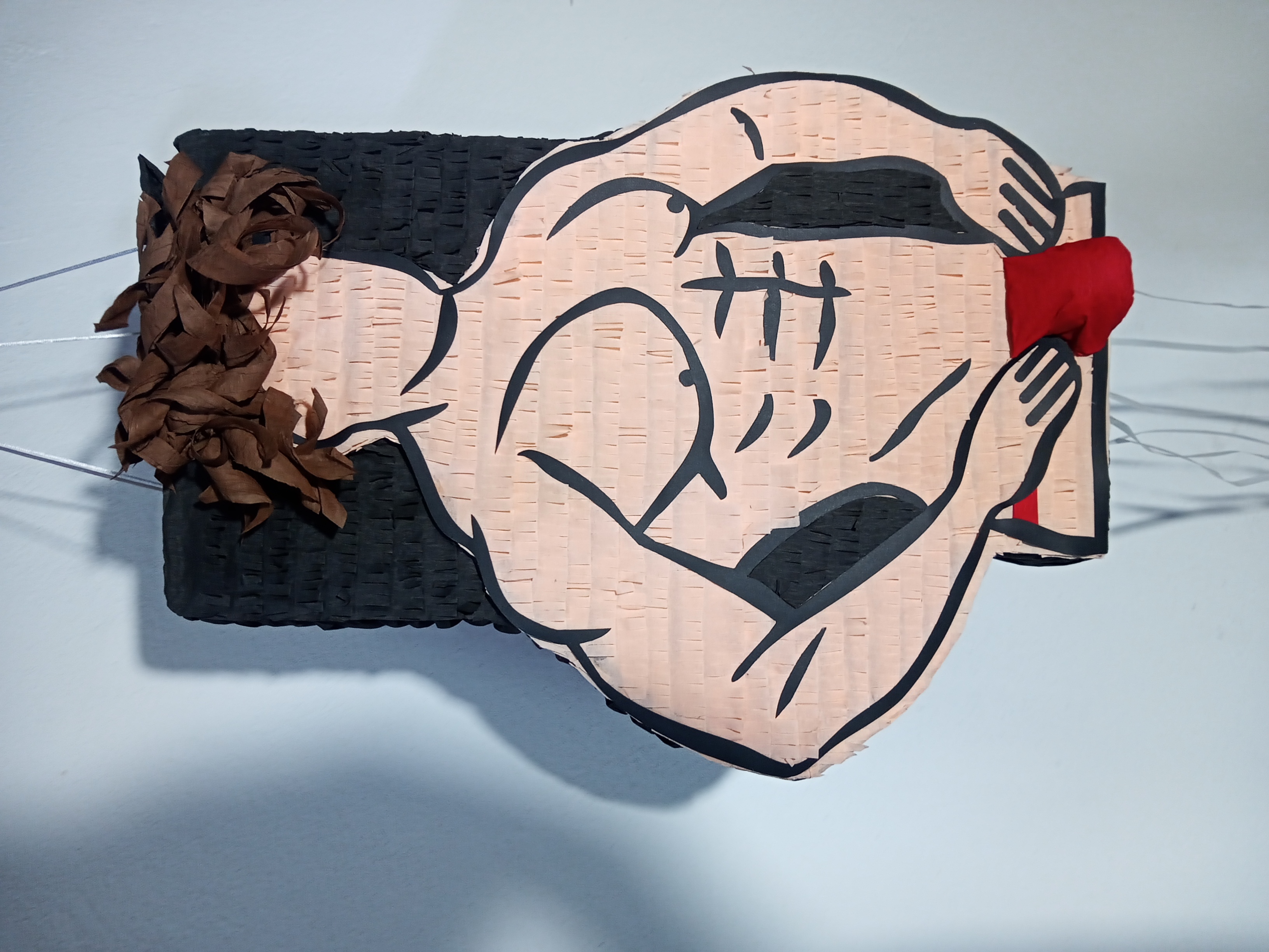 Piñata en forma de cuerpo musculoso y atrevido 50cm