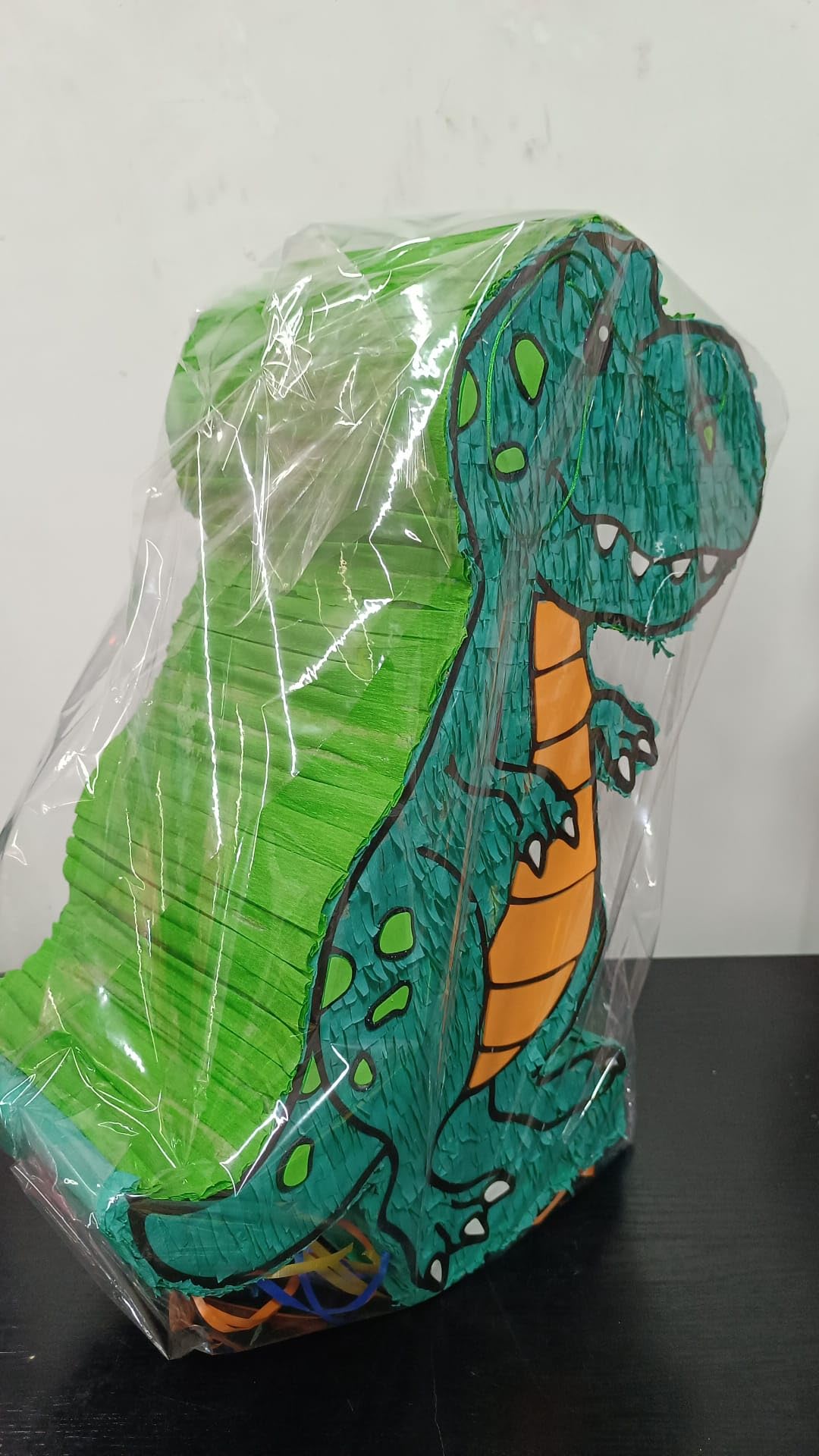 Piñata de dinosaurio