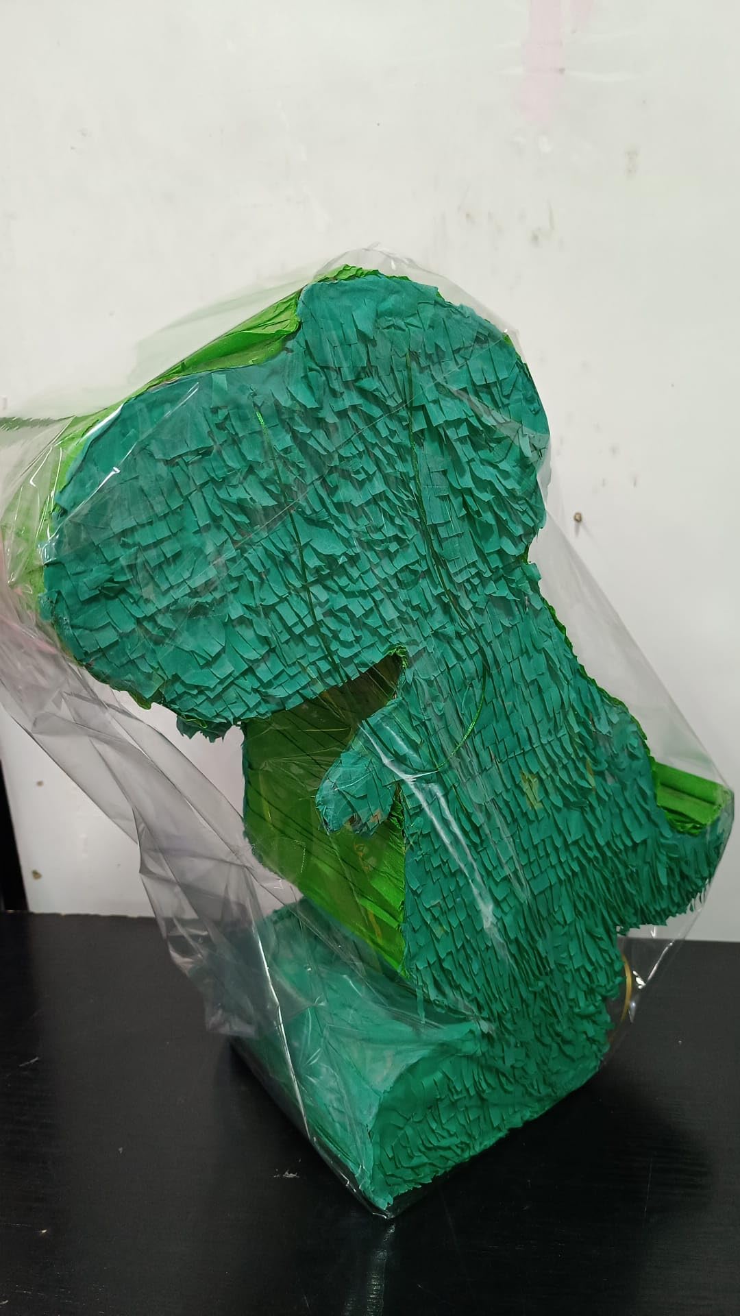 Piñata de dinosaurio