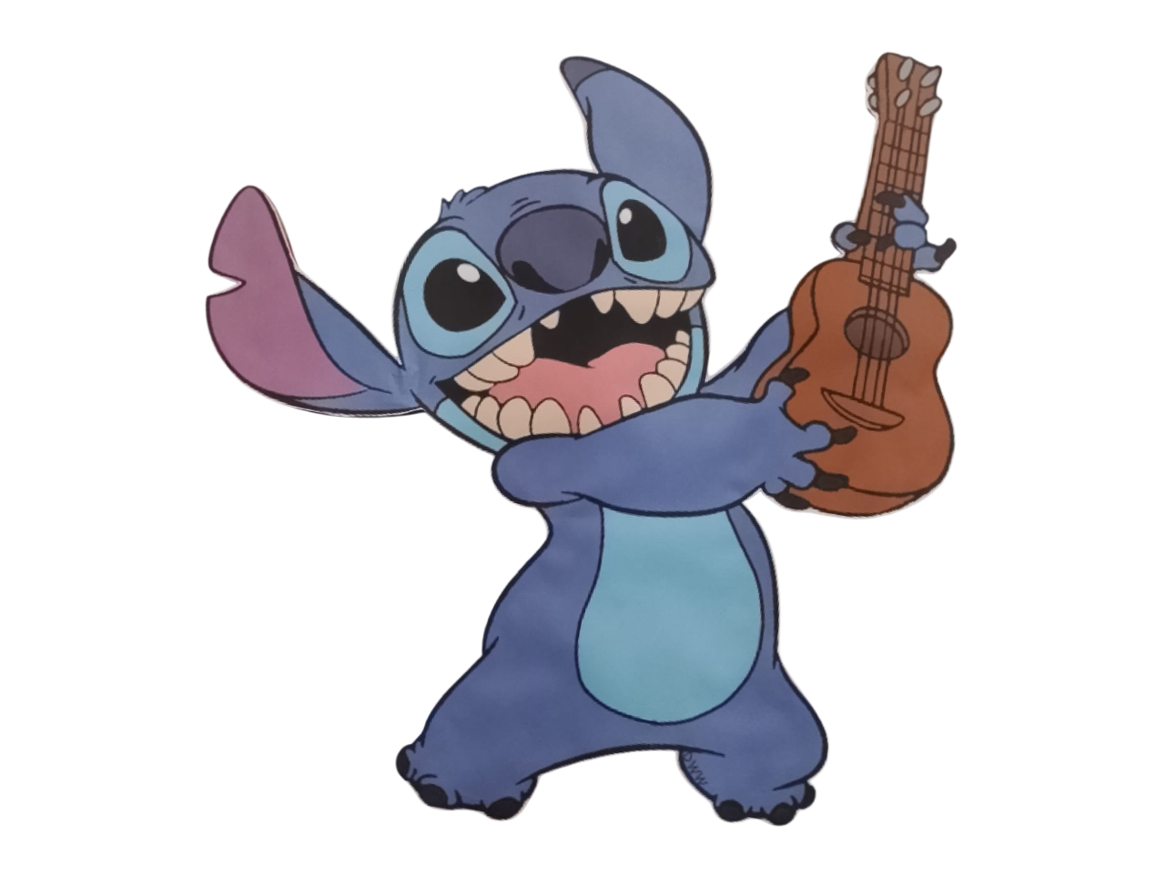 Tres figuras de Stich con base de Carton 