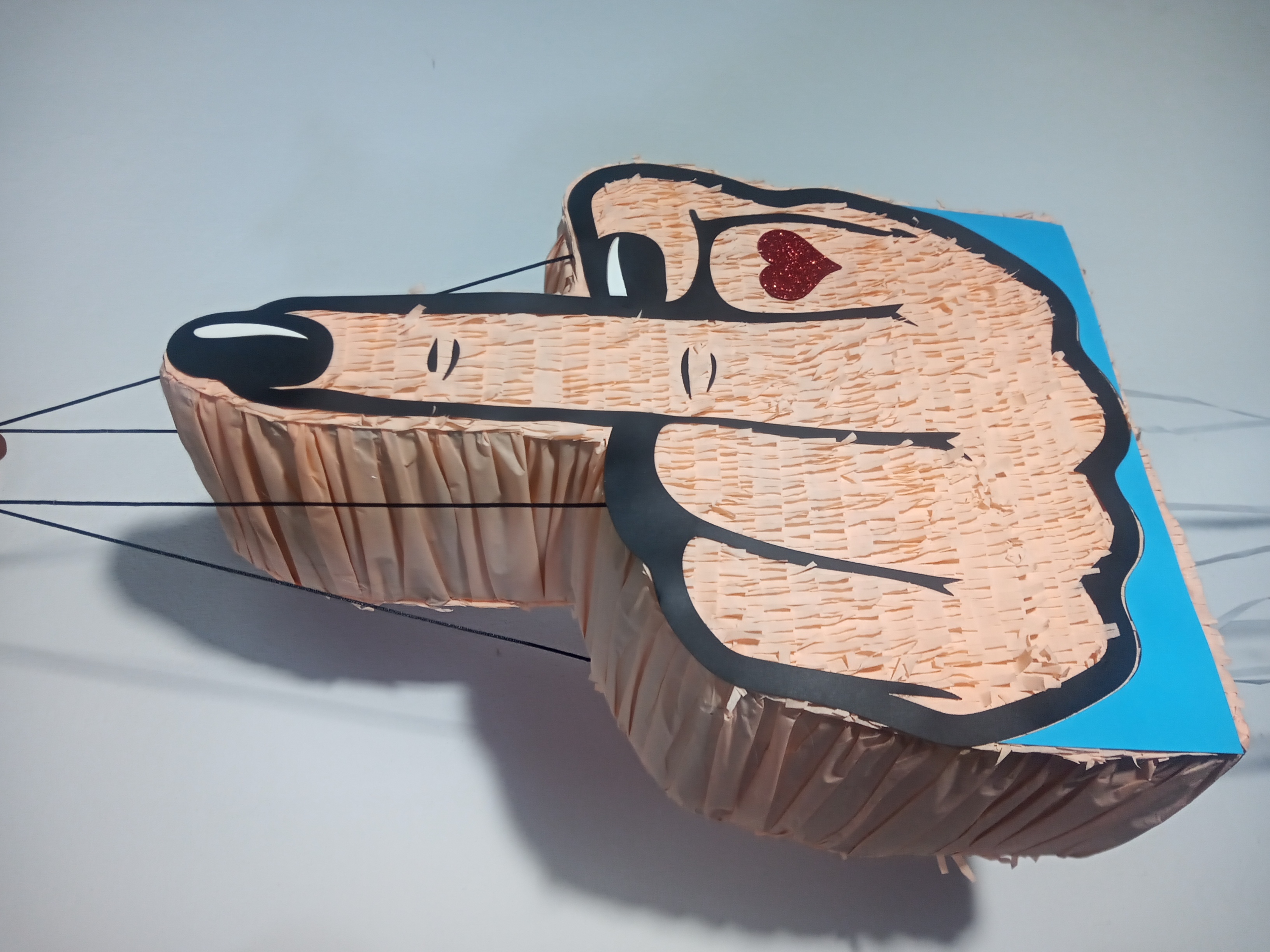 Piñata de adulto de dedo malcriado