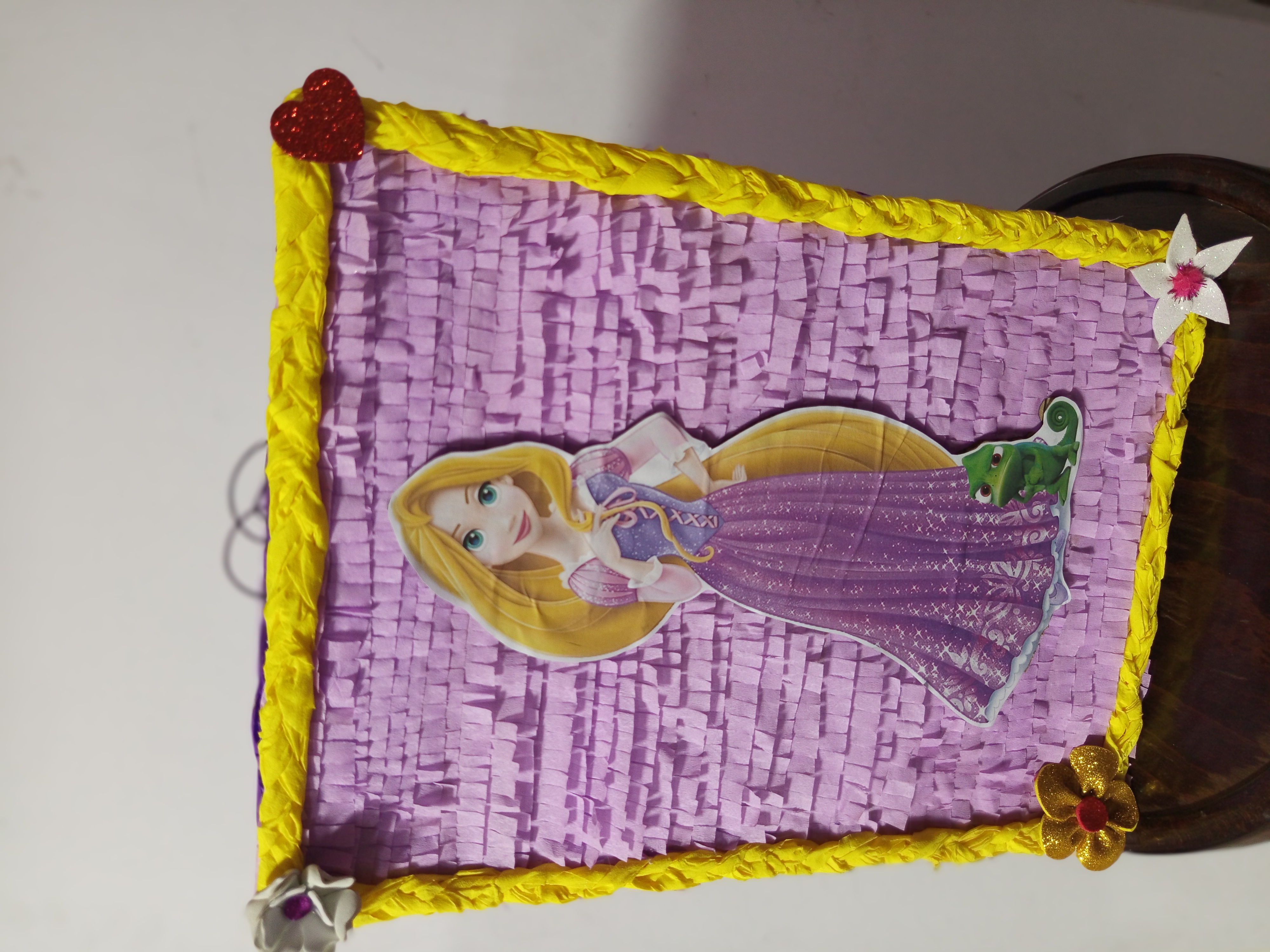 Piñata de Rapunzel Rectangular