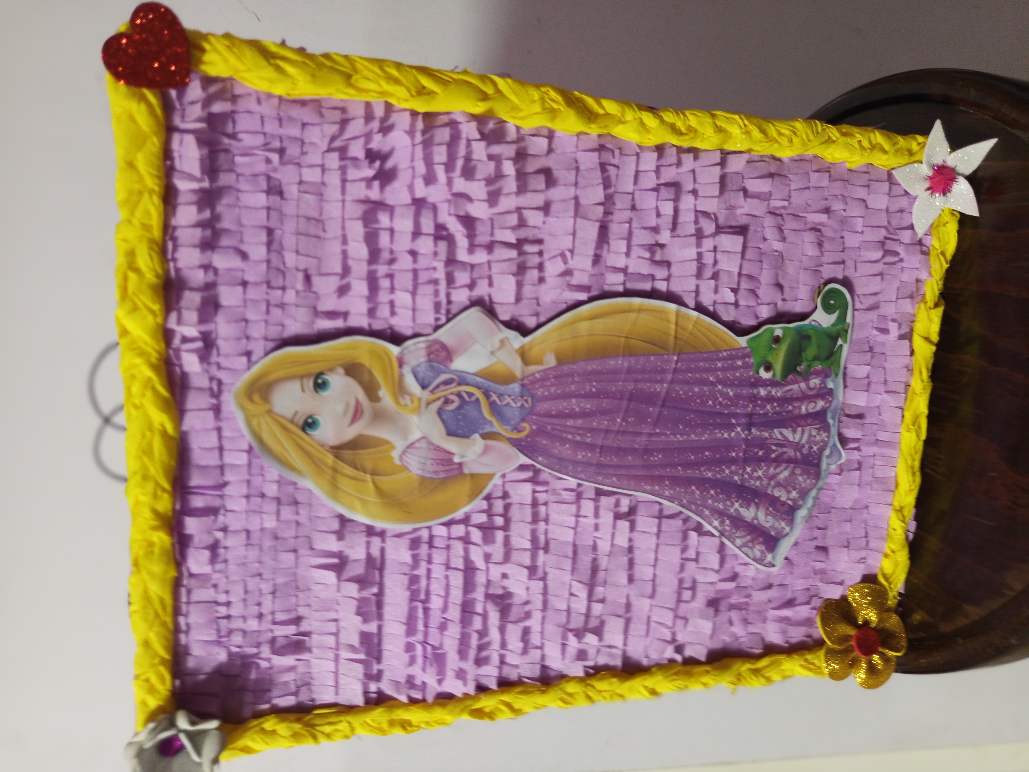 Piñata de Rapunzel Rectangular