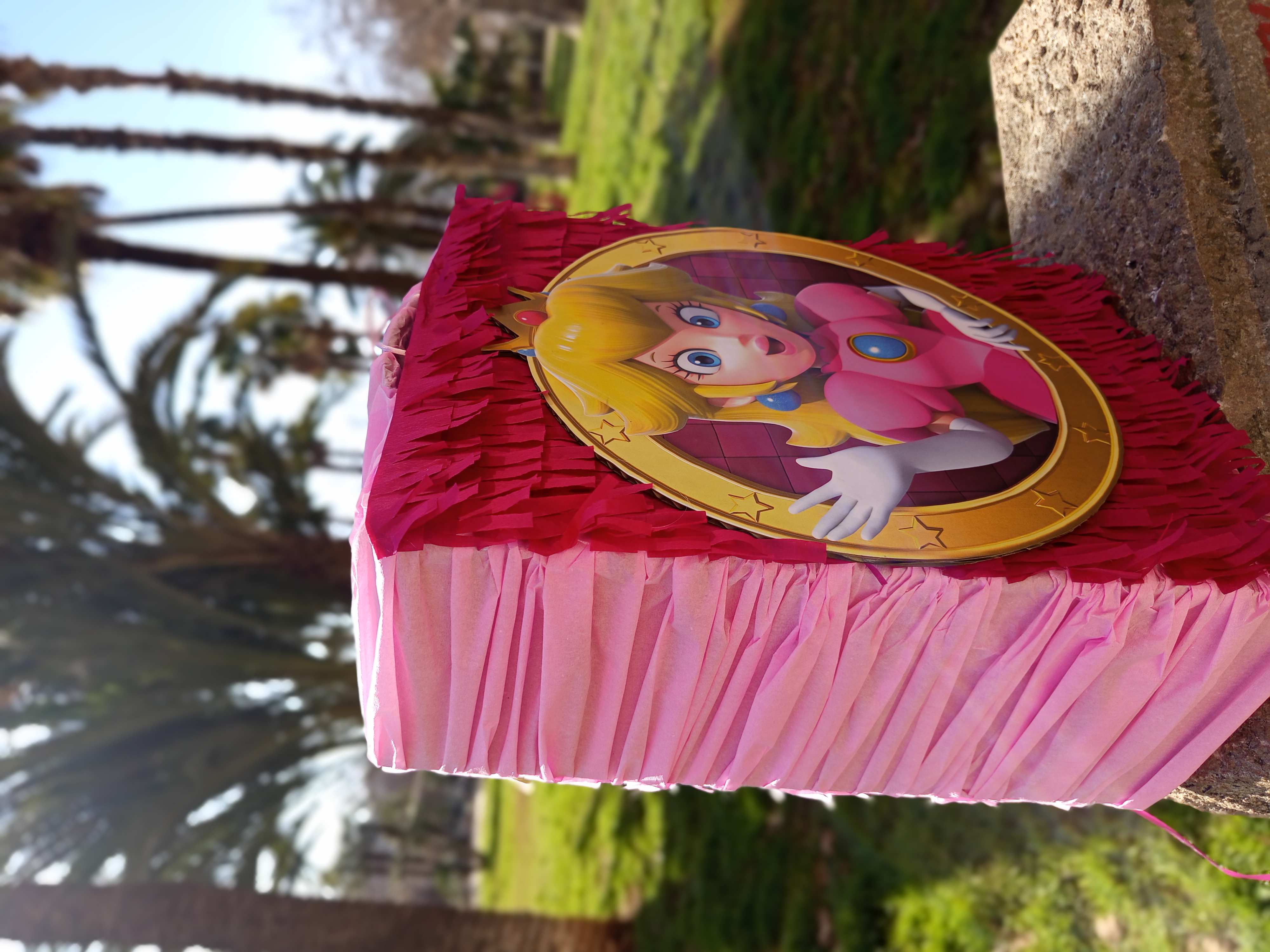 Piñata de Princesa Peach Rectangular 30x40cm