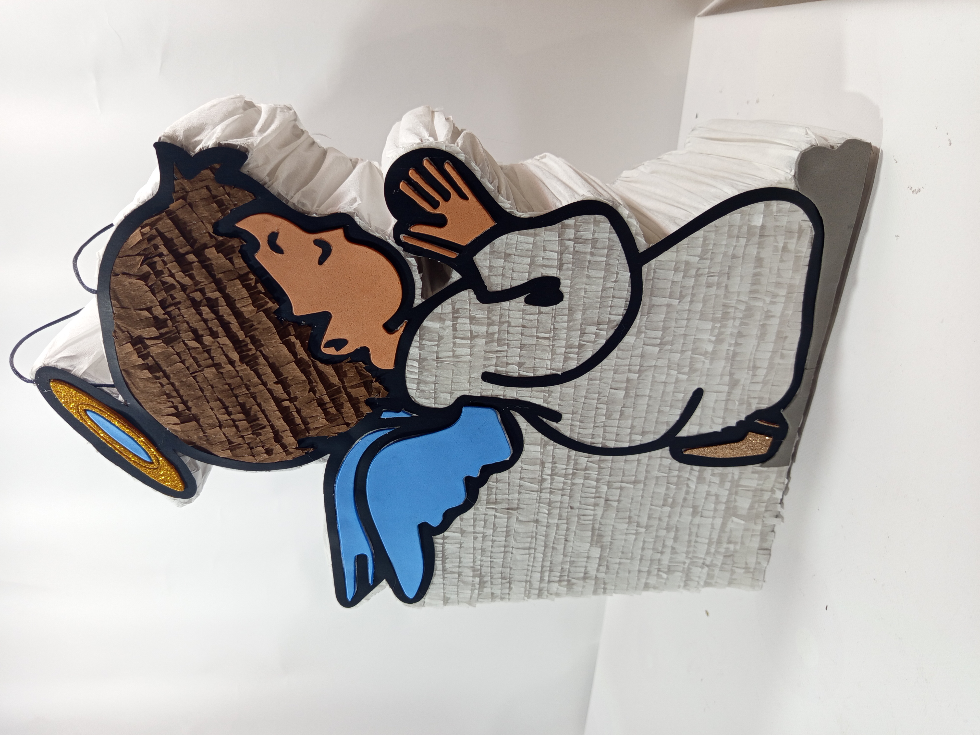 Piñata de ángel rezando