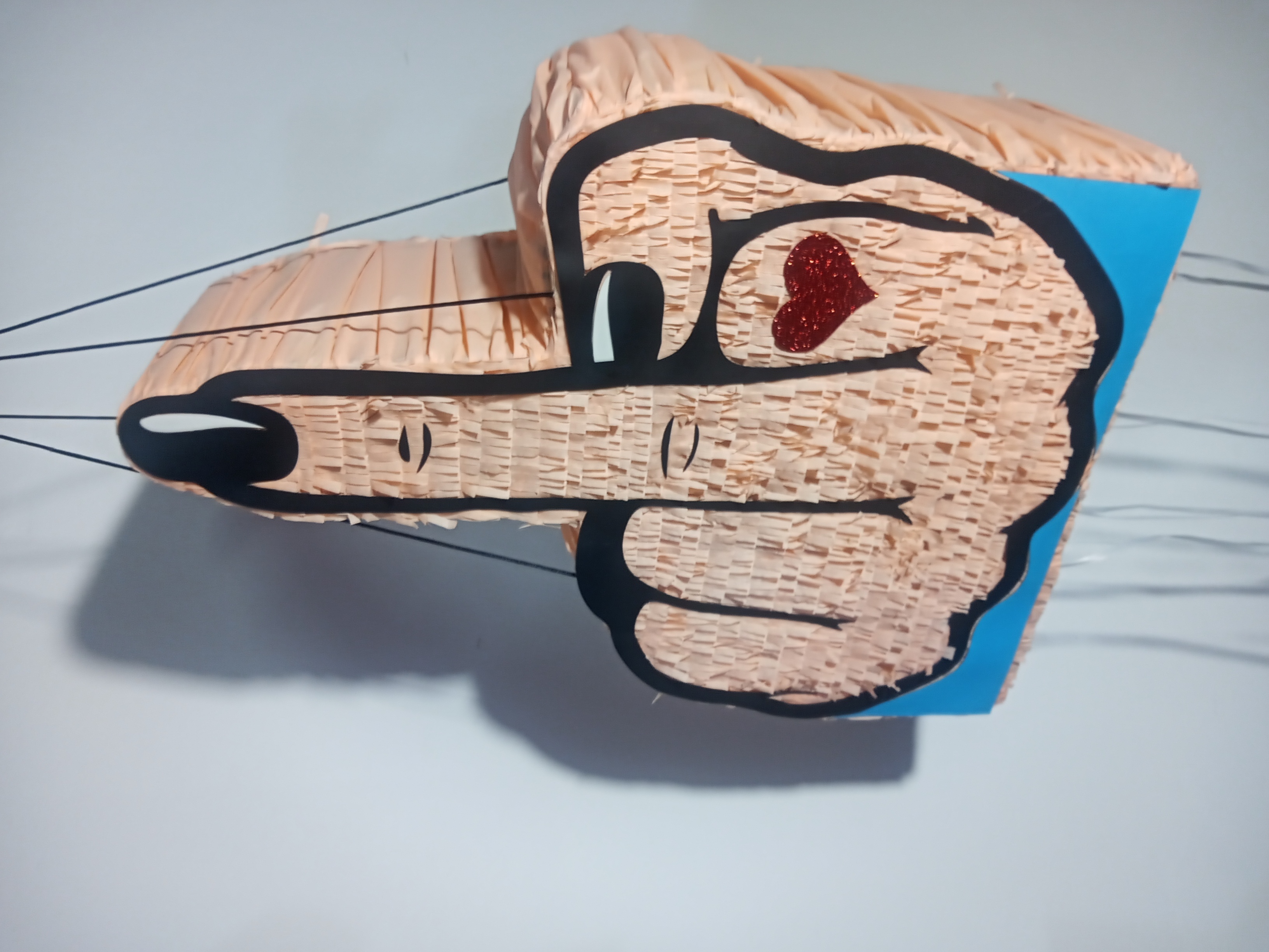 Piñata de adulto de dedo malcriado