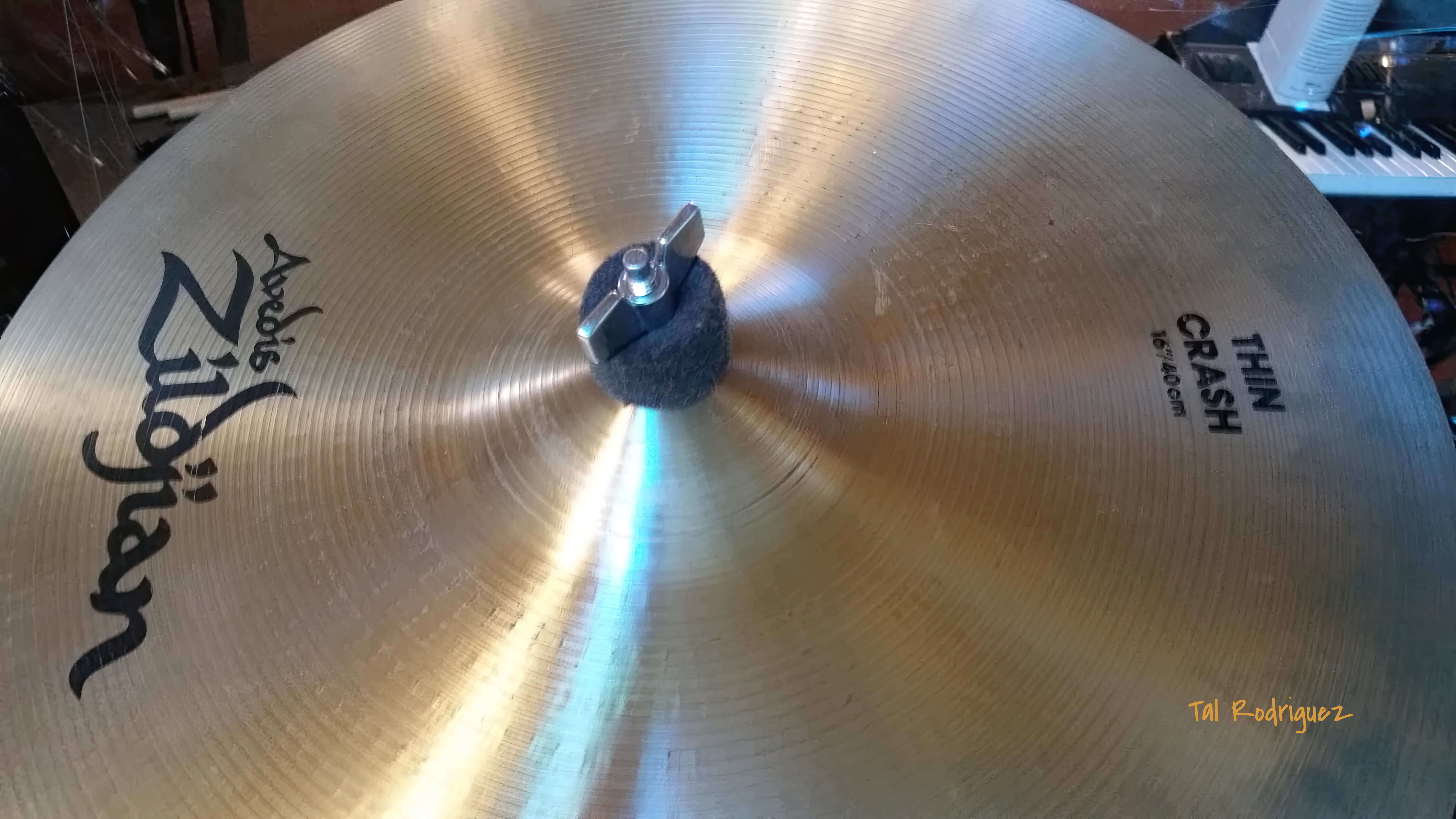 CYM 1 - Zildjian Thin Crash Cymbal