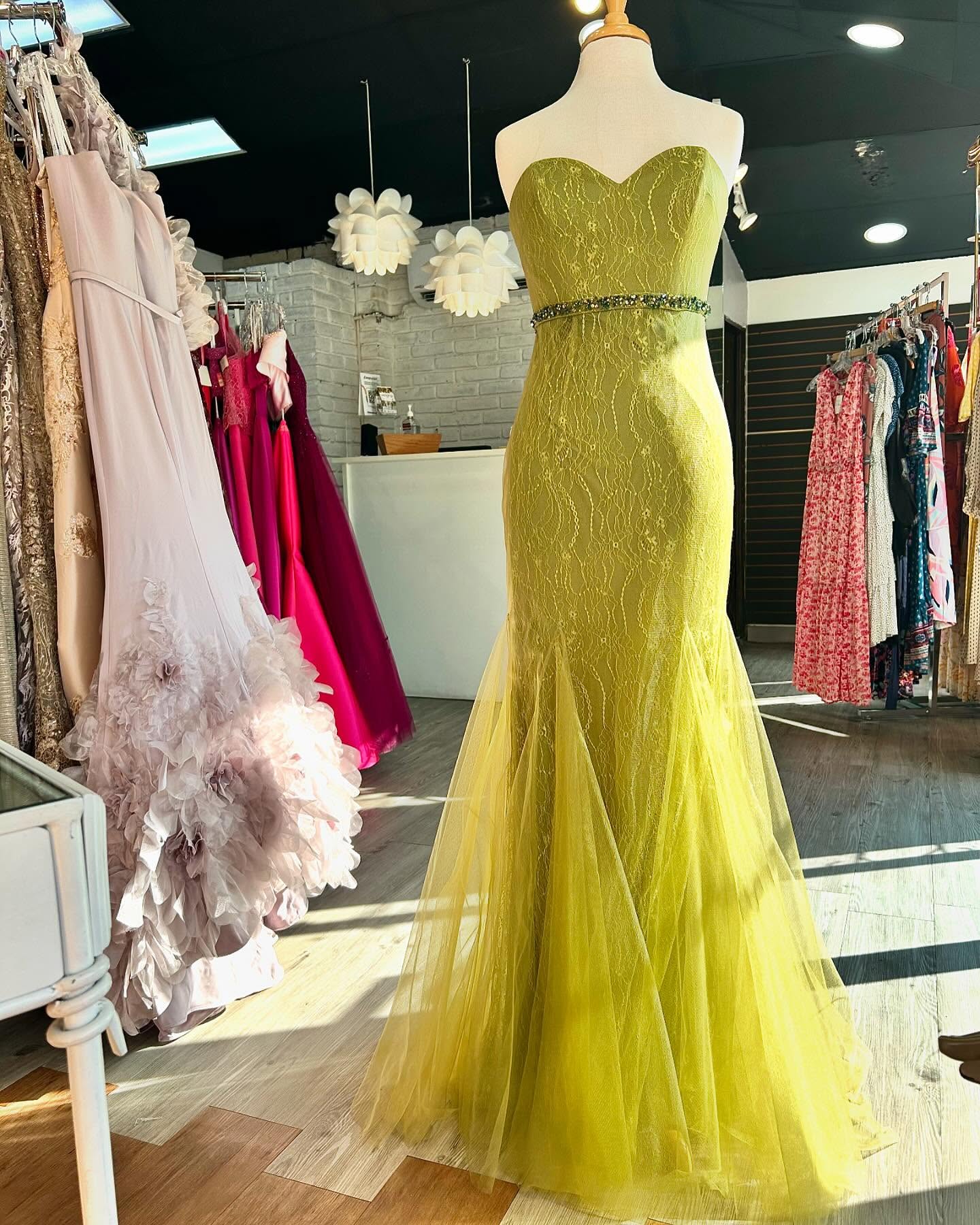 WEDDINGS Vestidos de Novia 