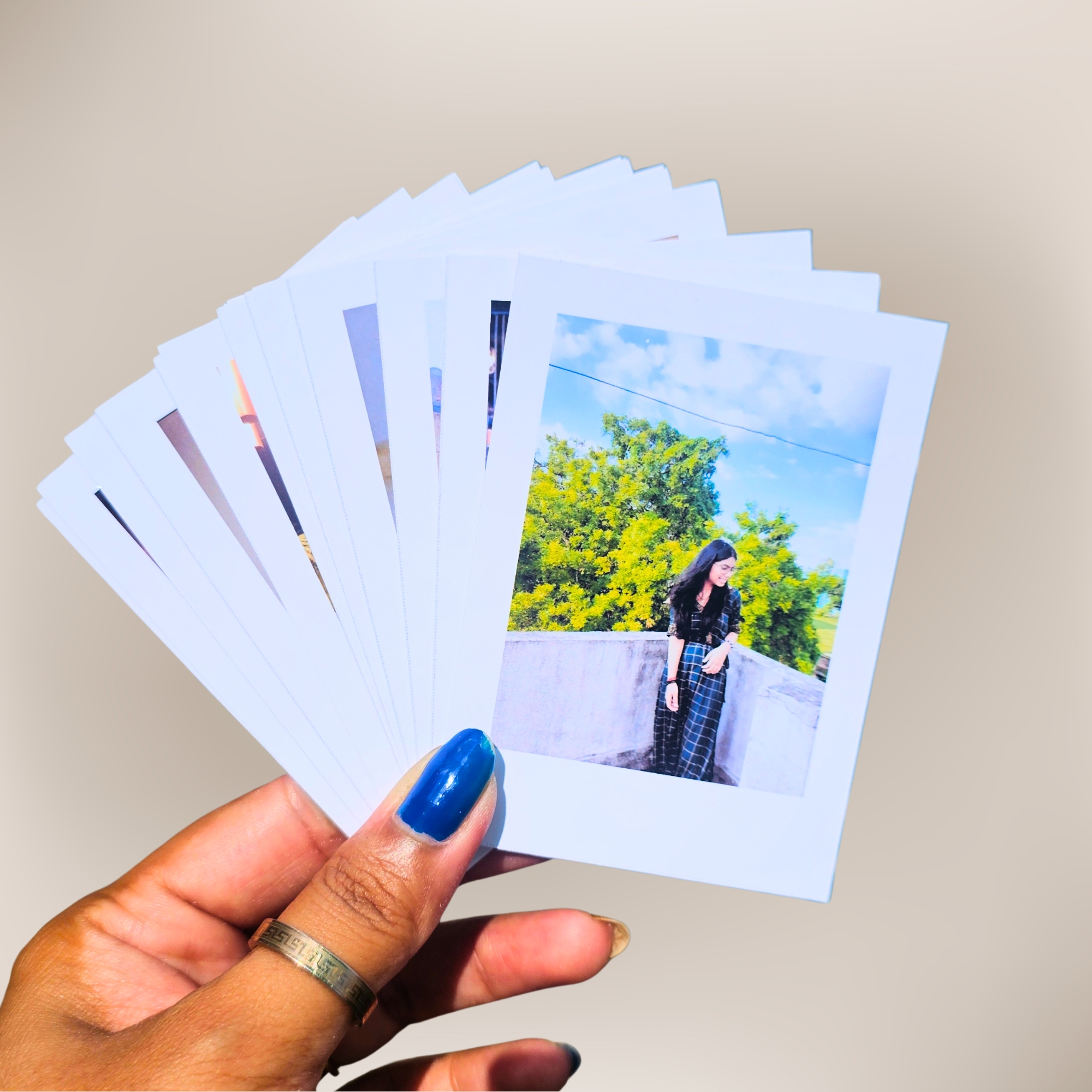 Big Polaroids Photos