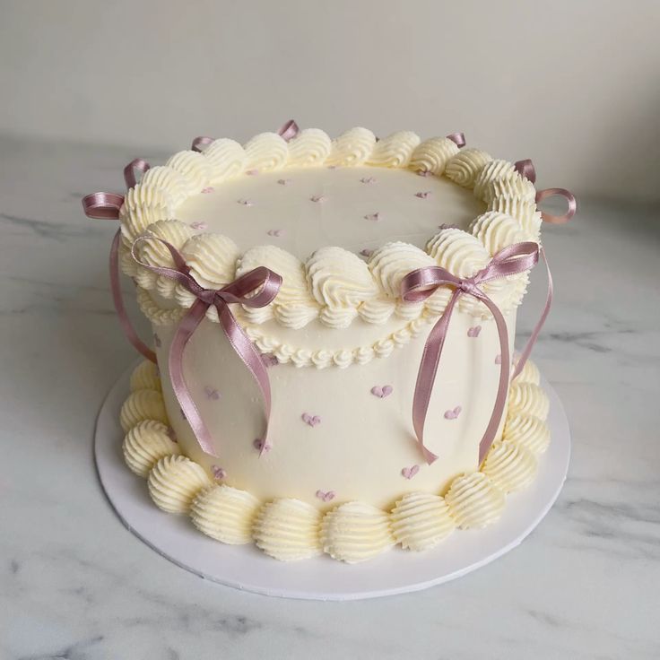 🎀 Cake with Bows 