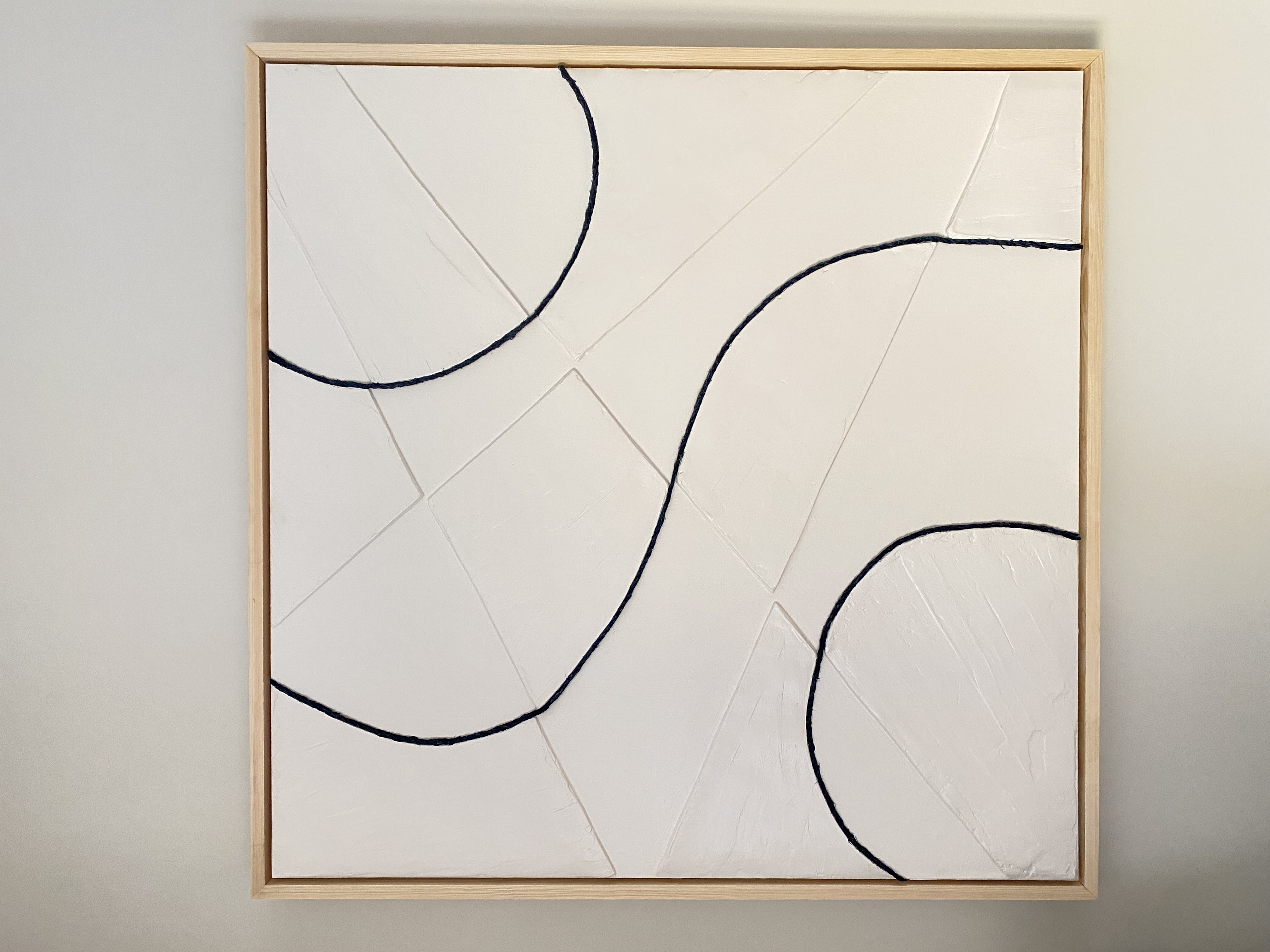 El 12 en blanco lino y azul