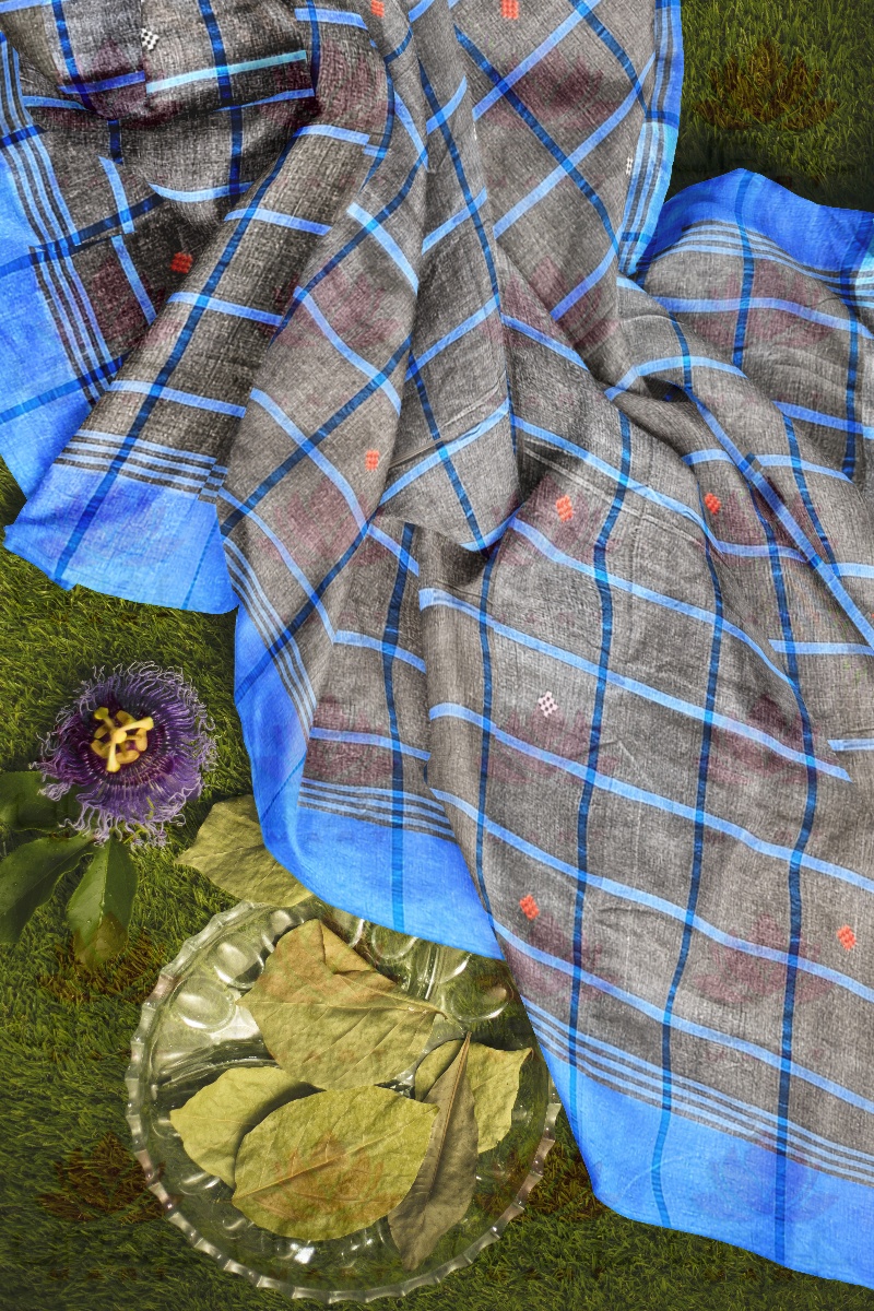 Elegant Blue Plaid Santhal Lumang Fhuta Saree
