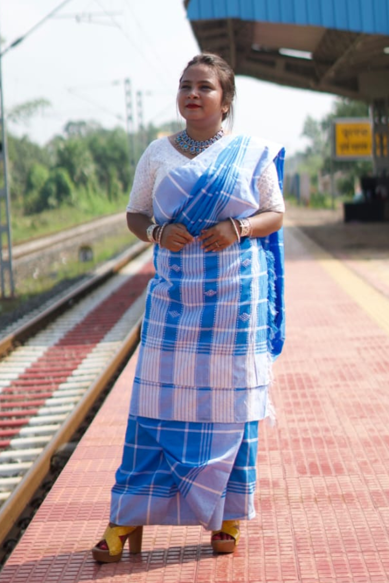 Blue Checked Lumang Fhuta Saree