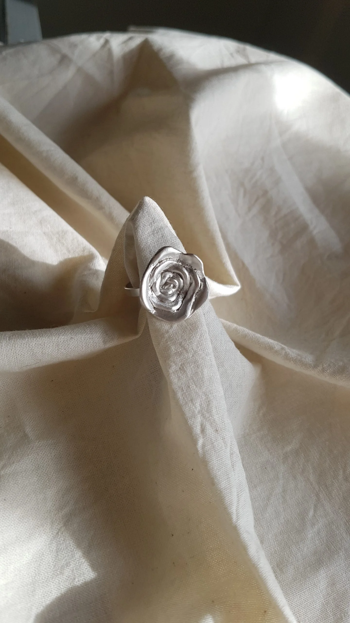 Anillo Rosa grande R2