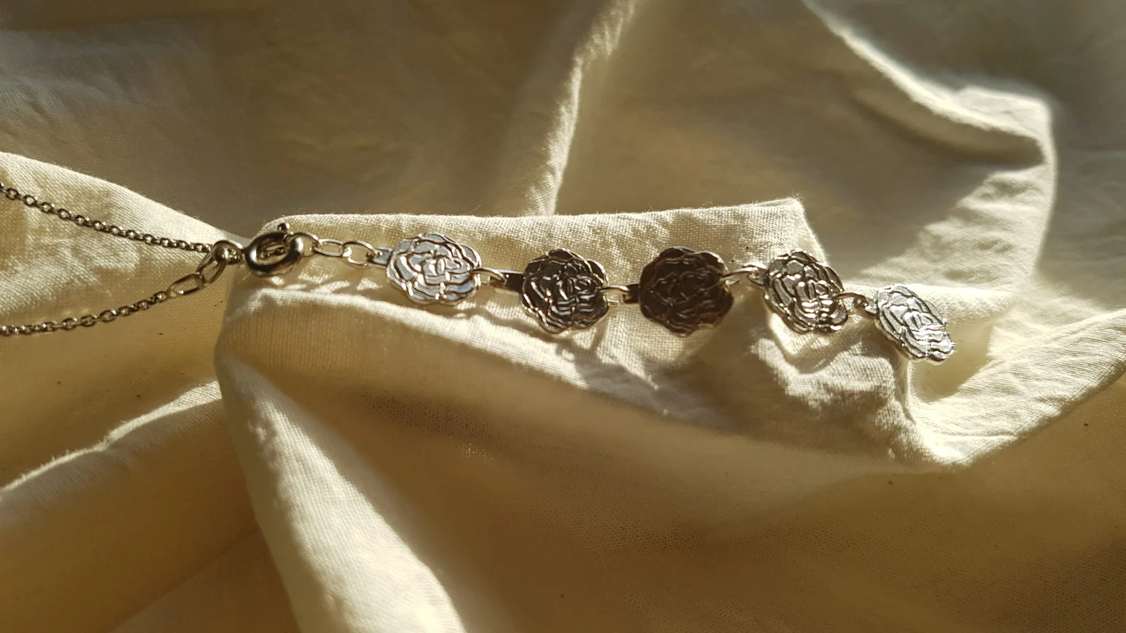 Cadena con colgante modular rosa R3