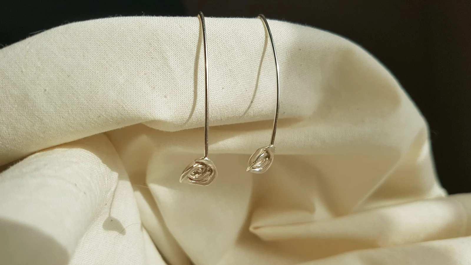 Pendientes largos rosita pequeña R6