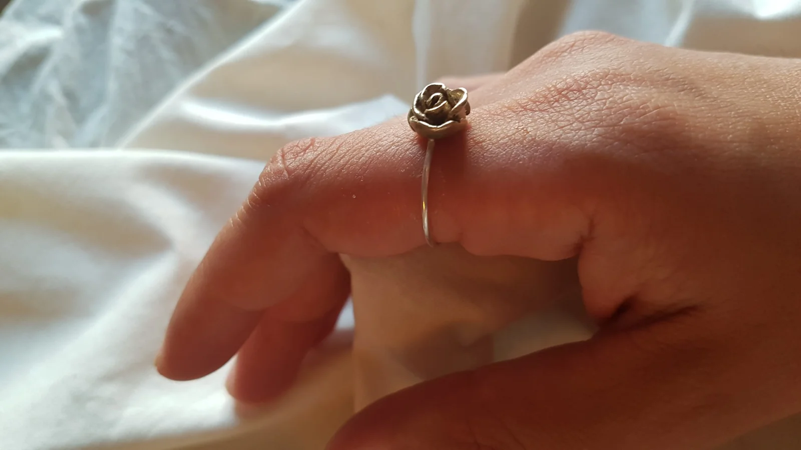 Anillo plata rosa pequeña R4 dorada