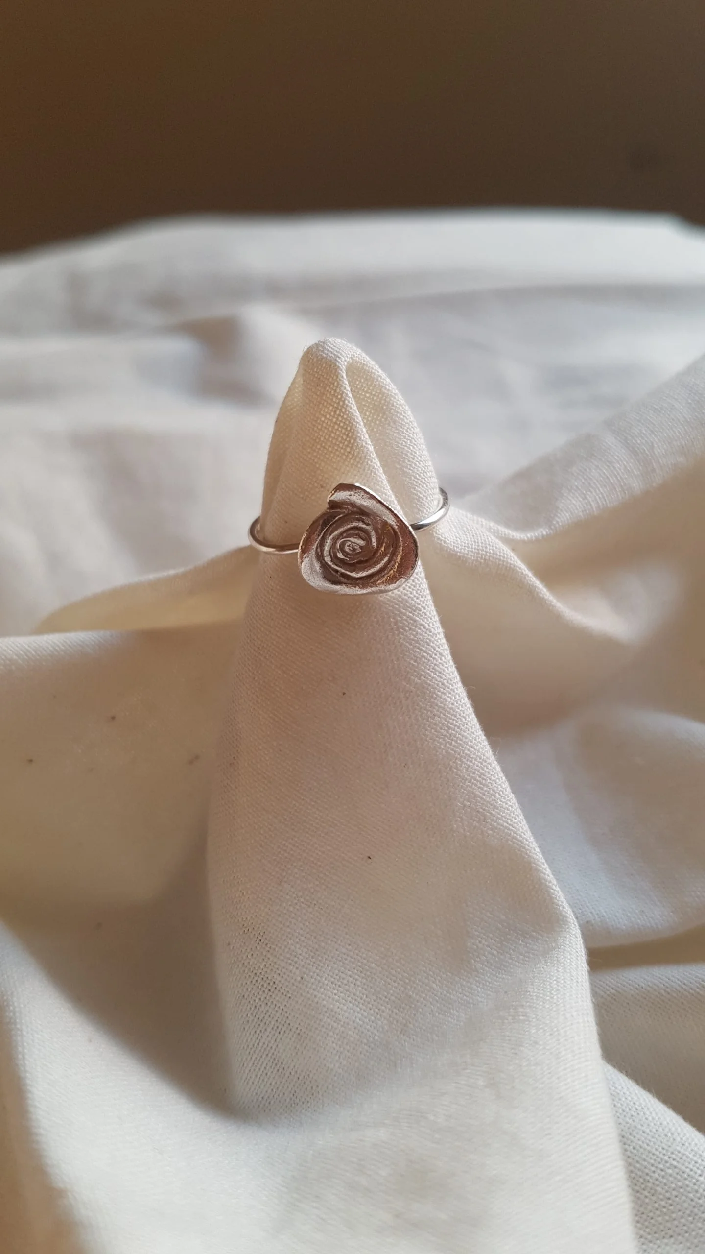 Anillo de plata rosita pequeña R9