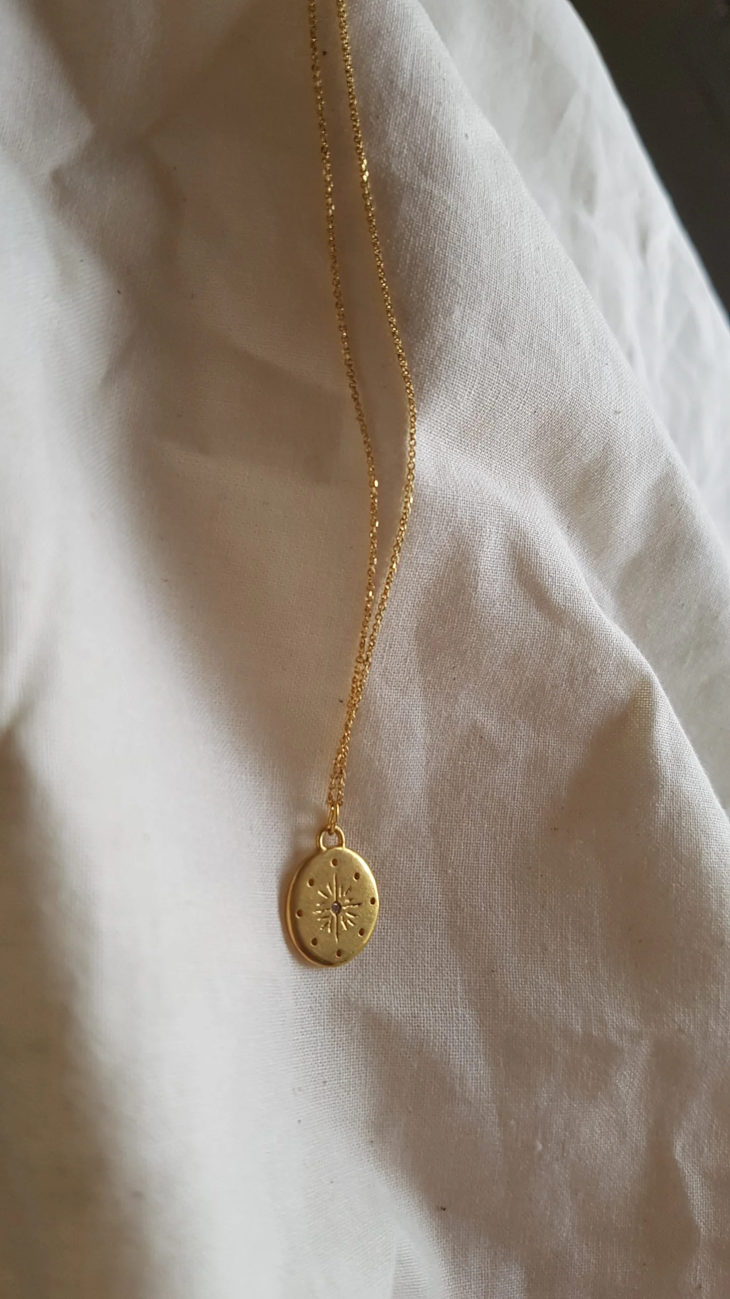 Colgante bañado en Oro codigo estrella con diamante