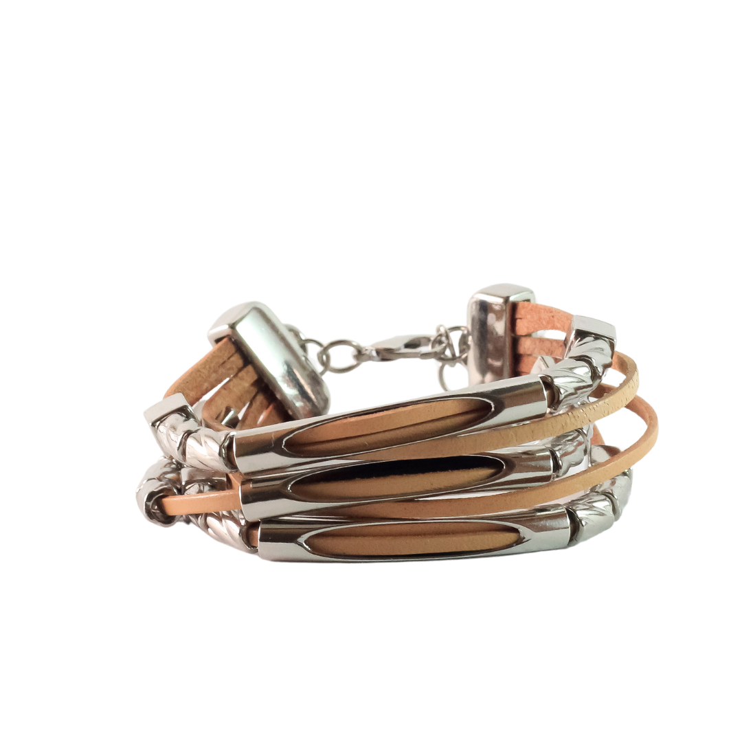 Pulseiras fios de couro