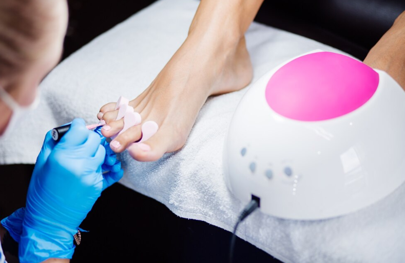 Pedicura Semipermanente