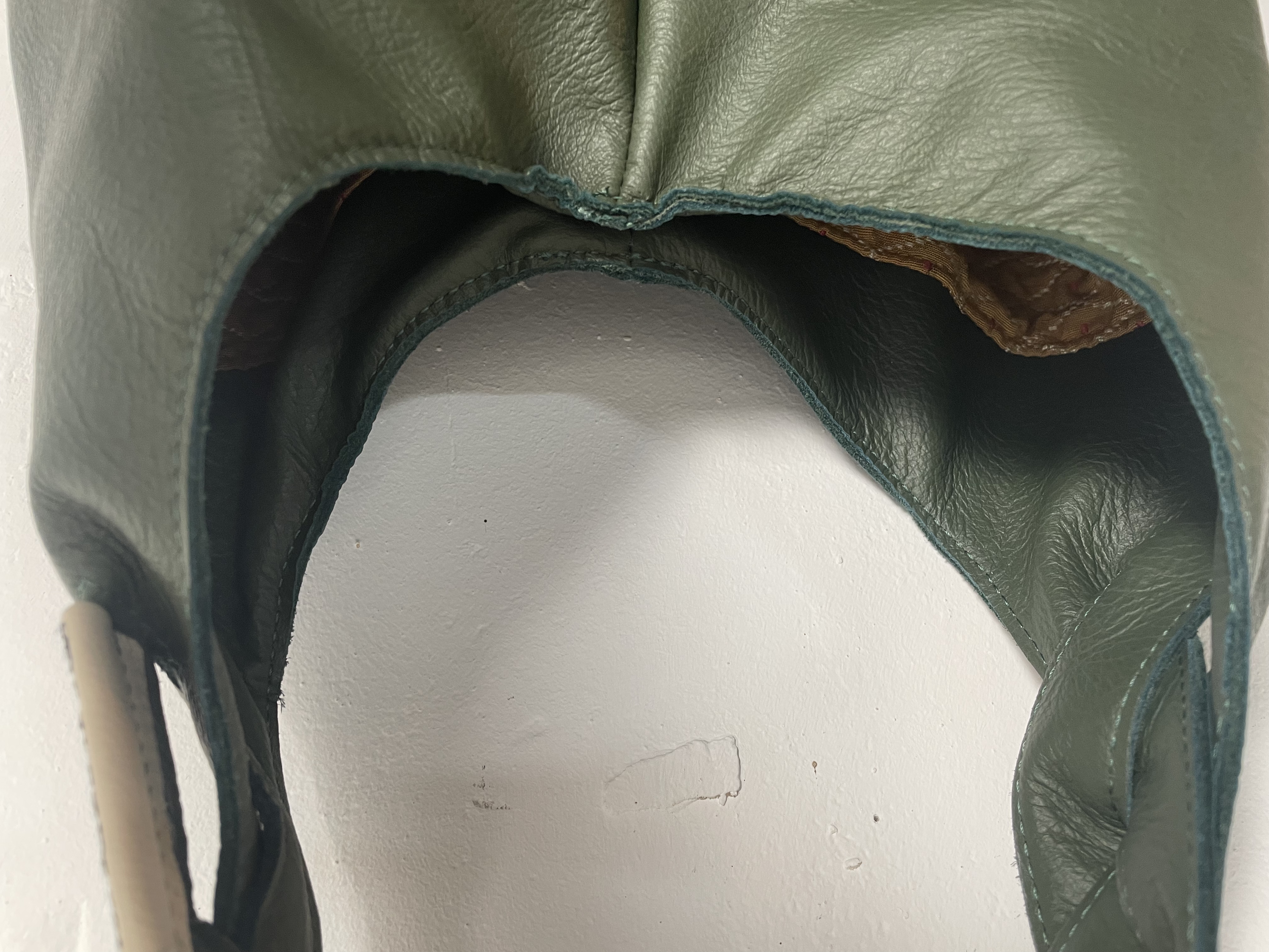 Sac cabas en cuir avec l'anse tressée 