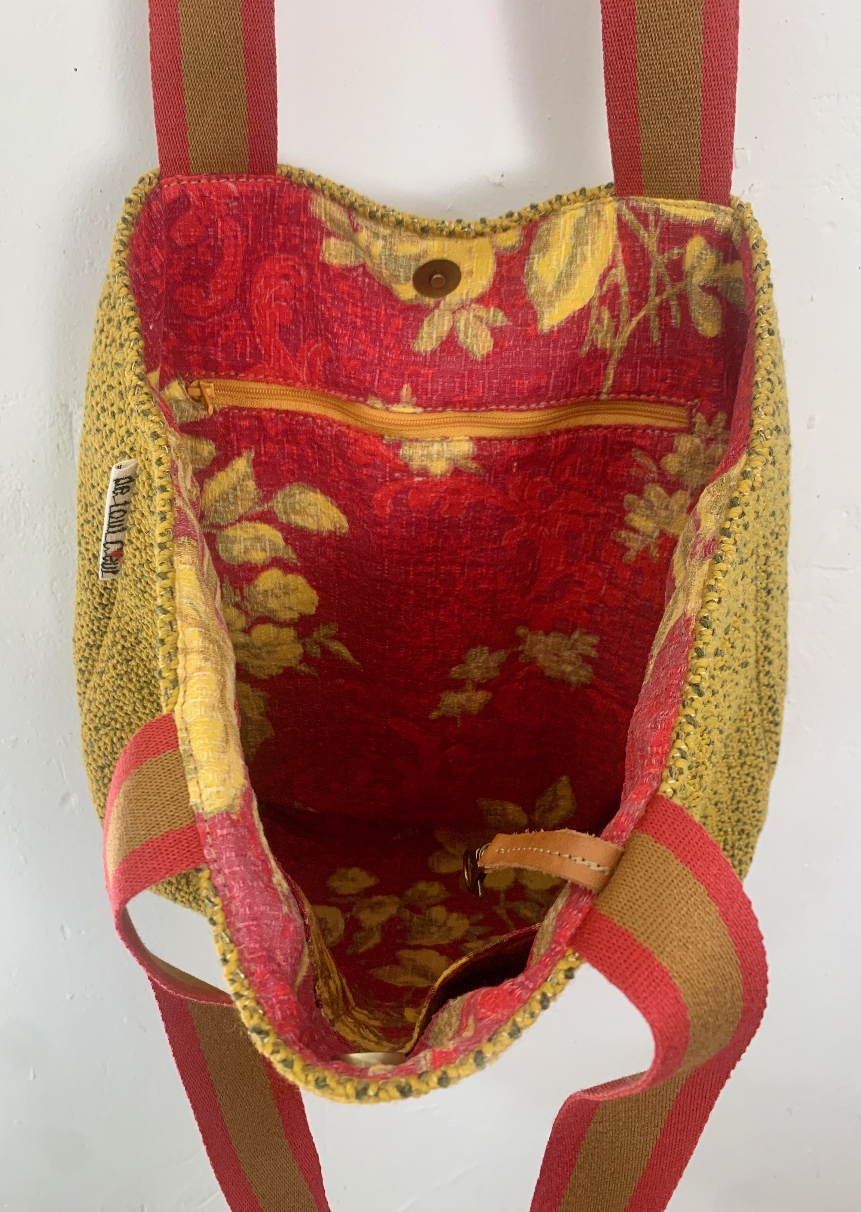 Cabas en tissu d'ameublement bouclé