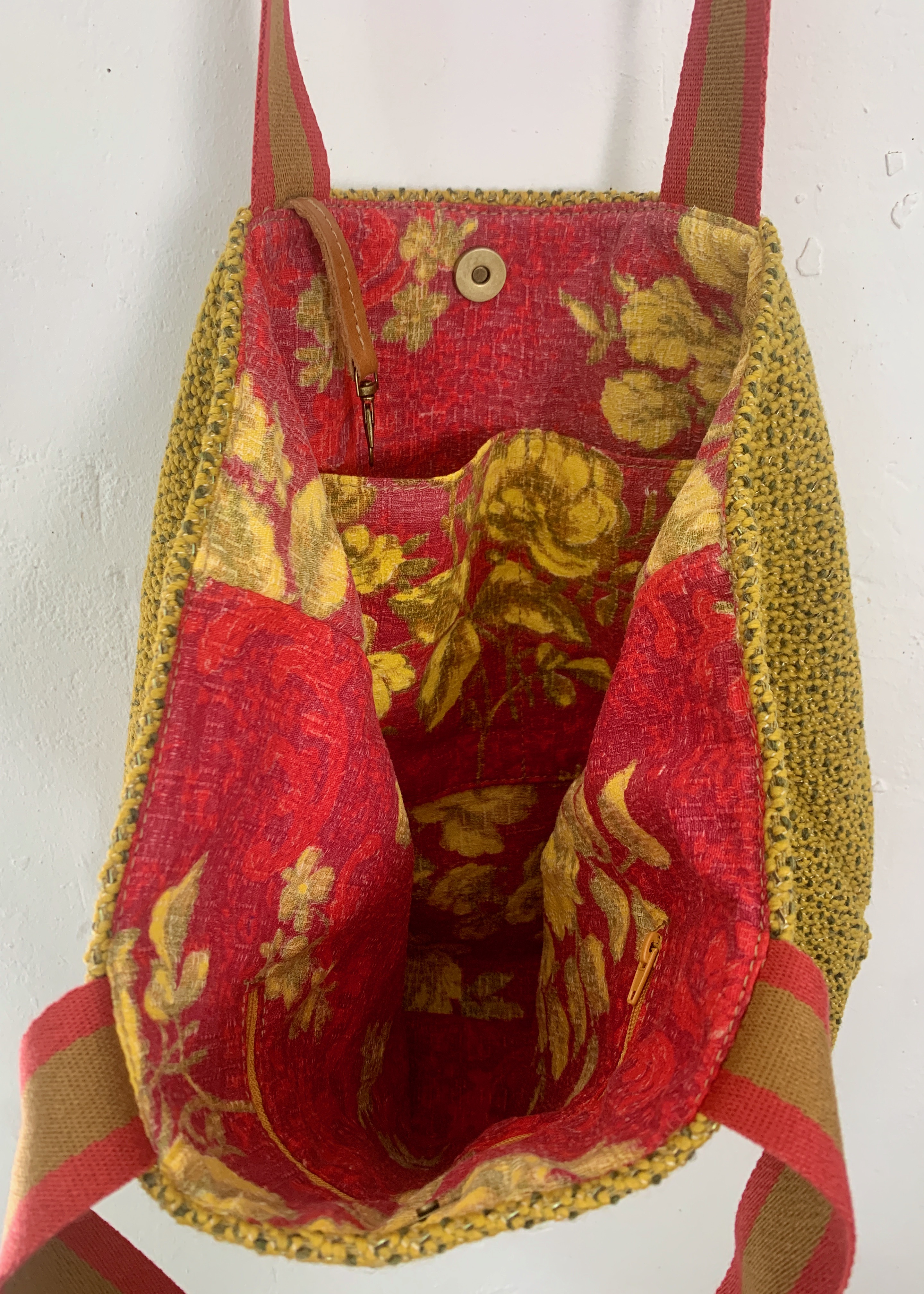 Cabas en tissu d'ameublement bouclé