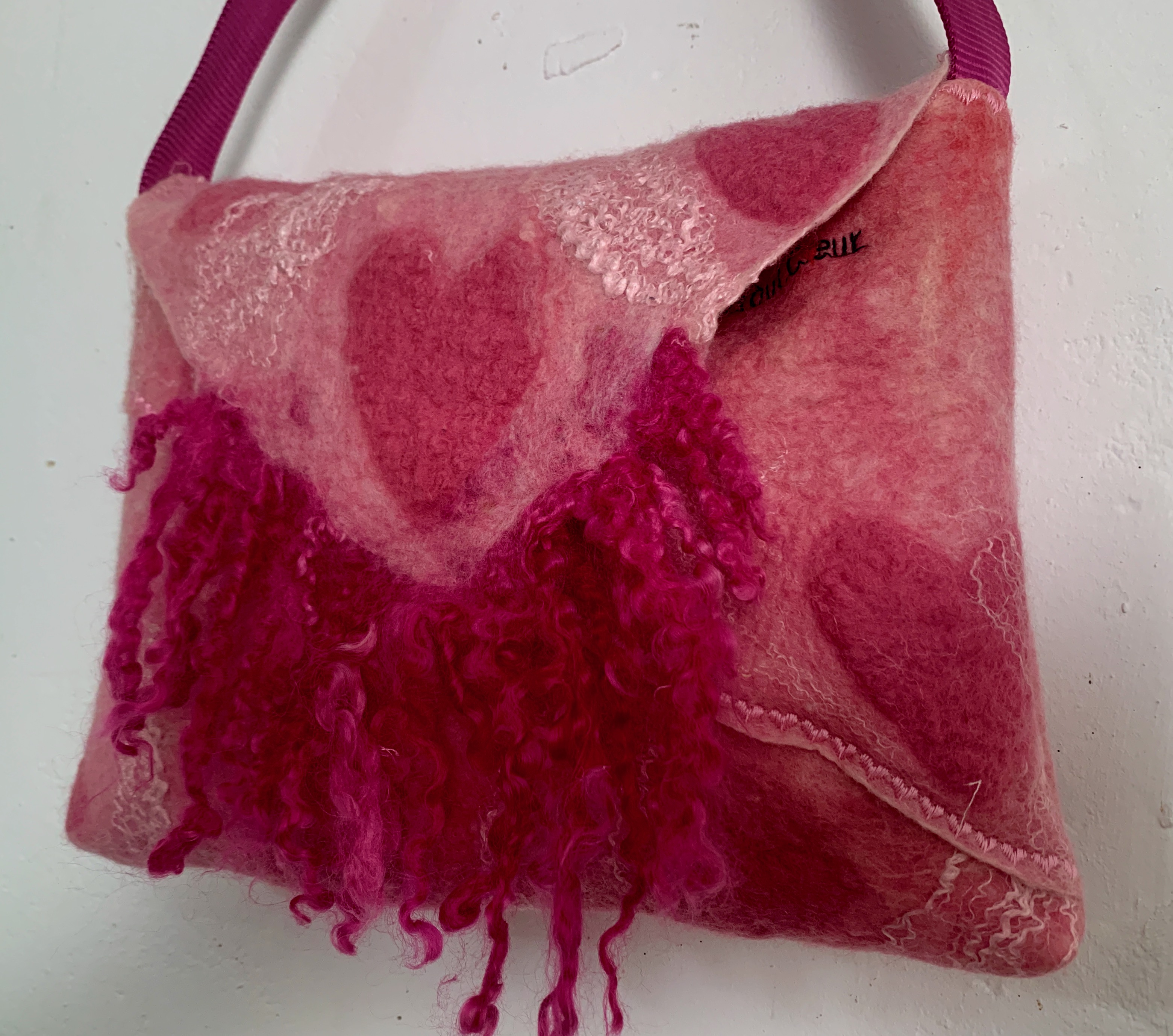 Sac d'épaule feutré rose