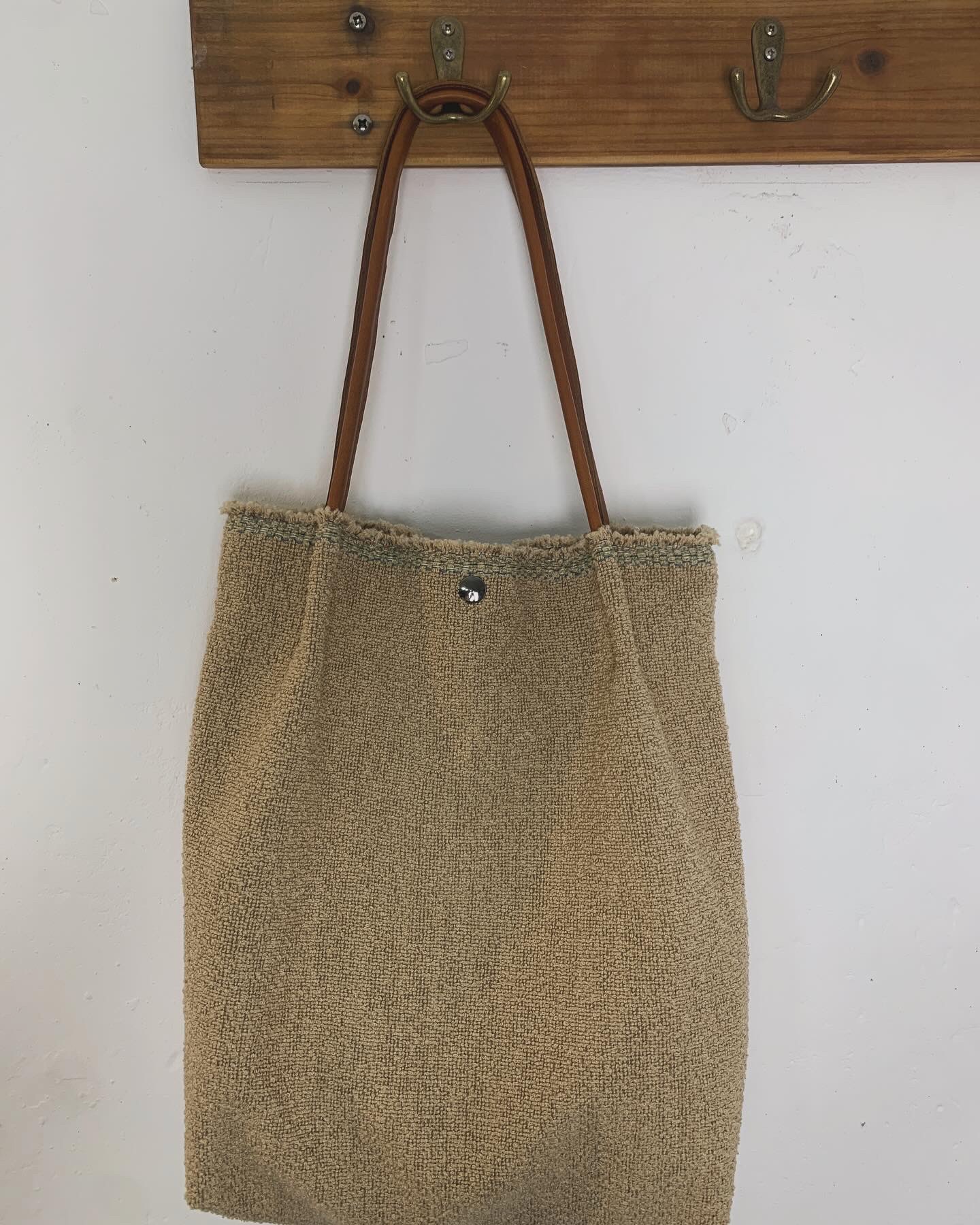 Grand cabas en tissu d'ameublement bouclé