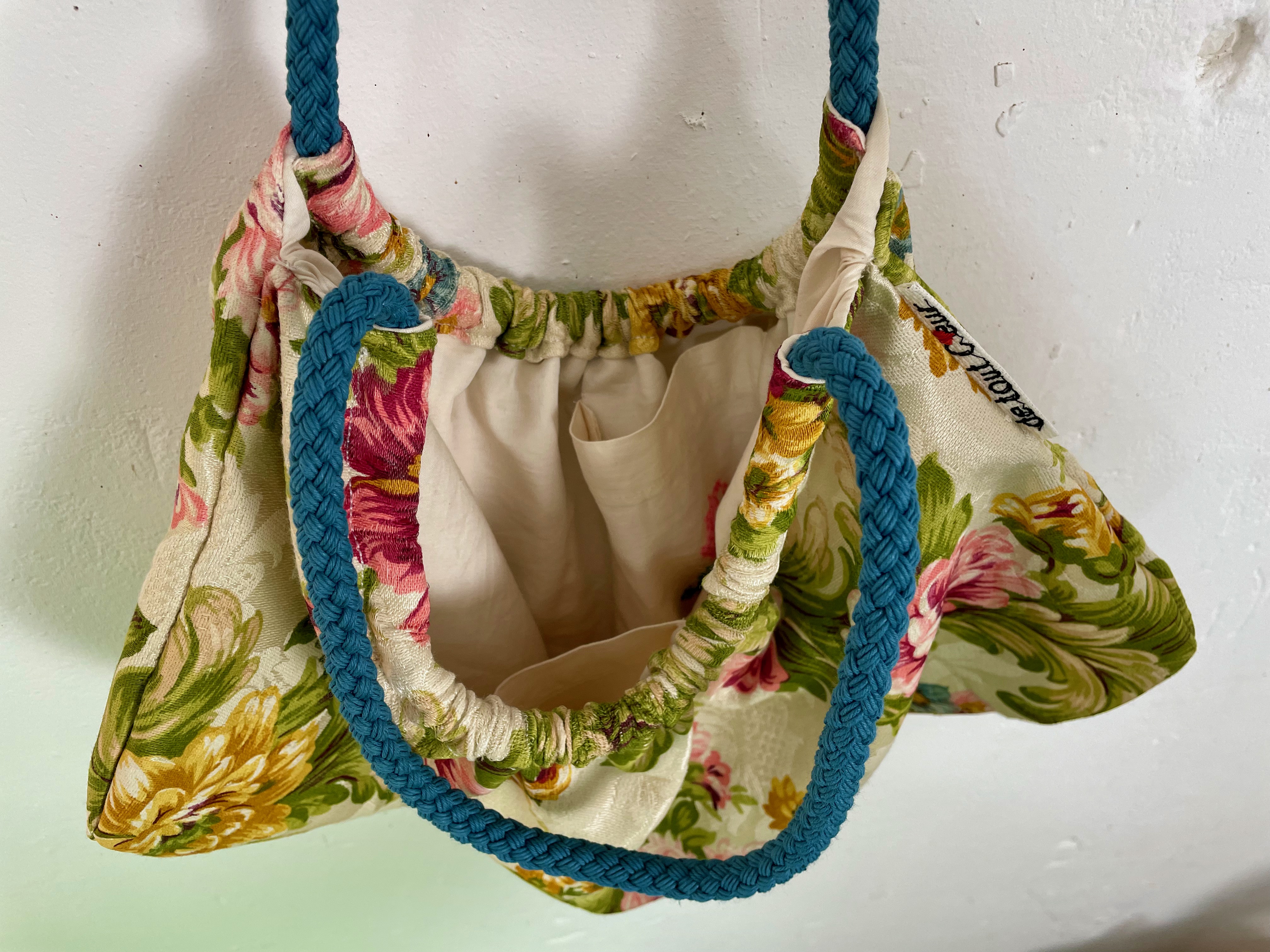 Sac d'épaule floral vintage vif en couleurs