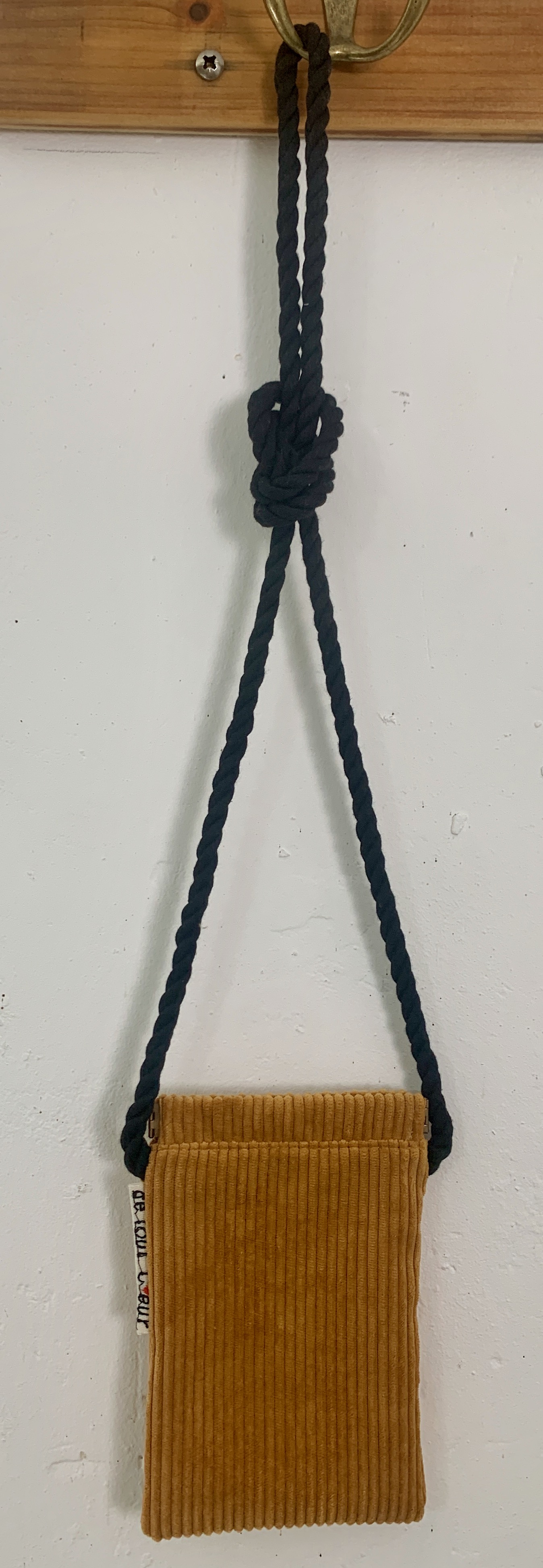 Pochette de téléphone clic-clac