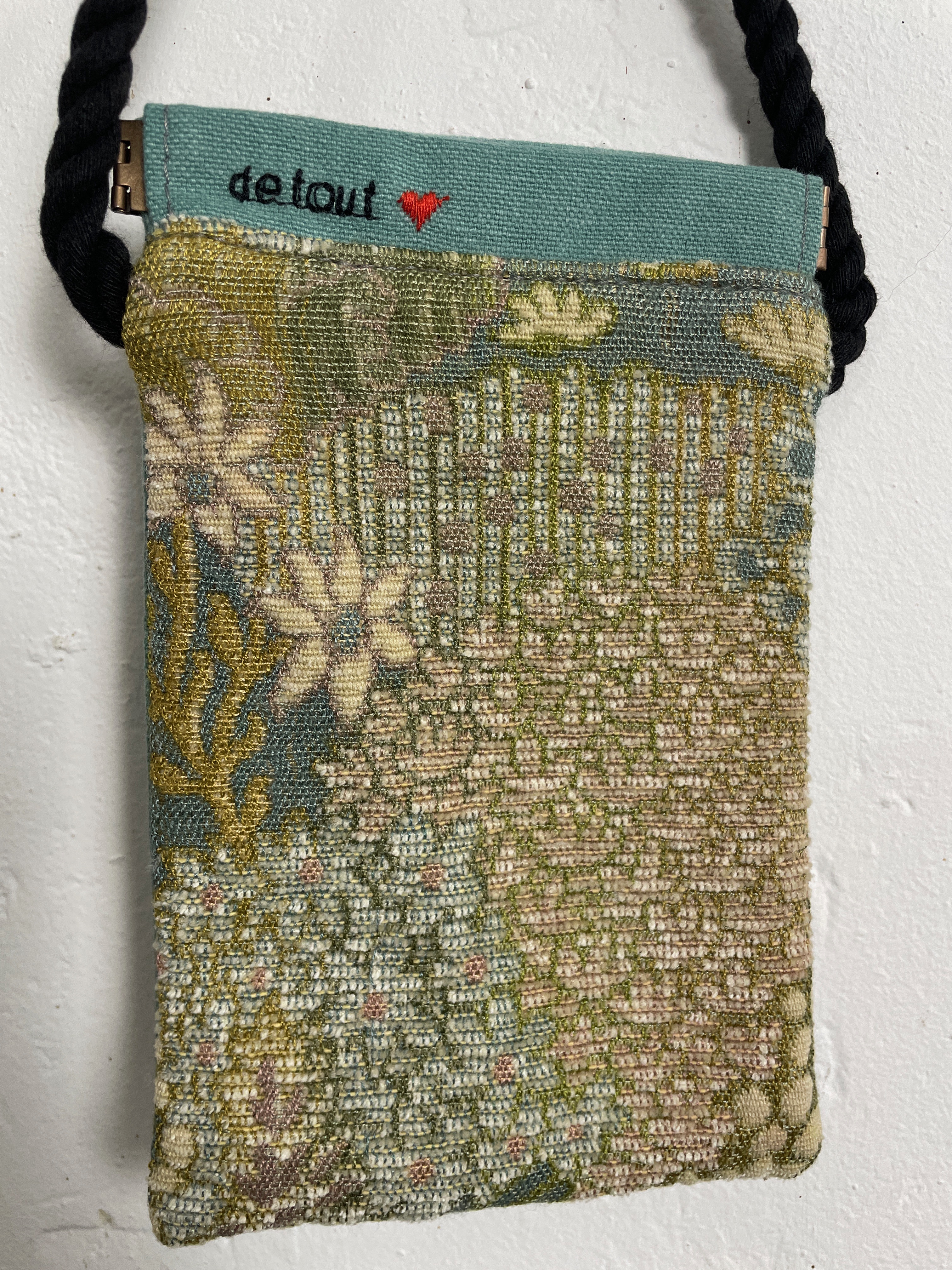 Pochette de téléphone clic-clac