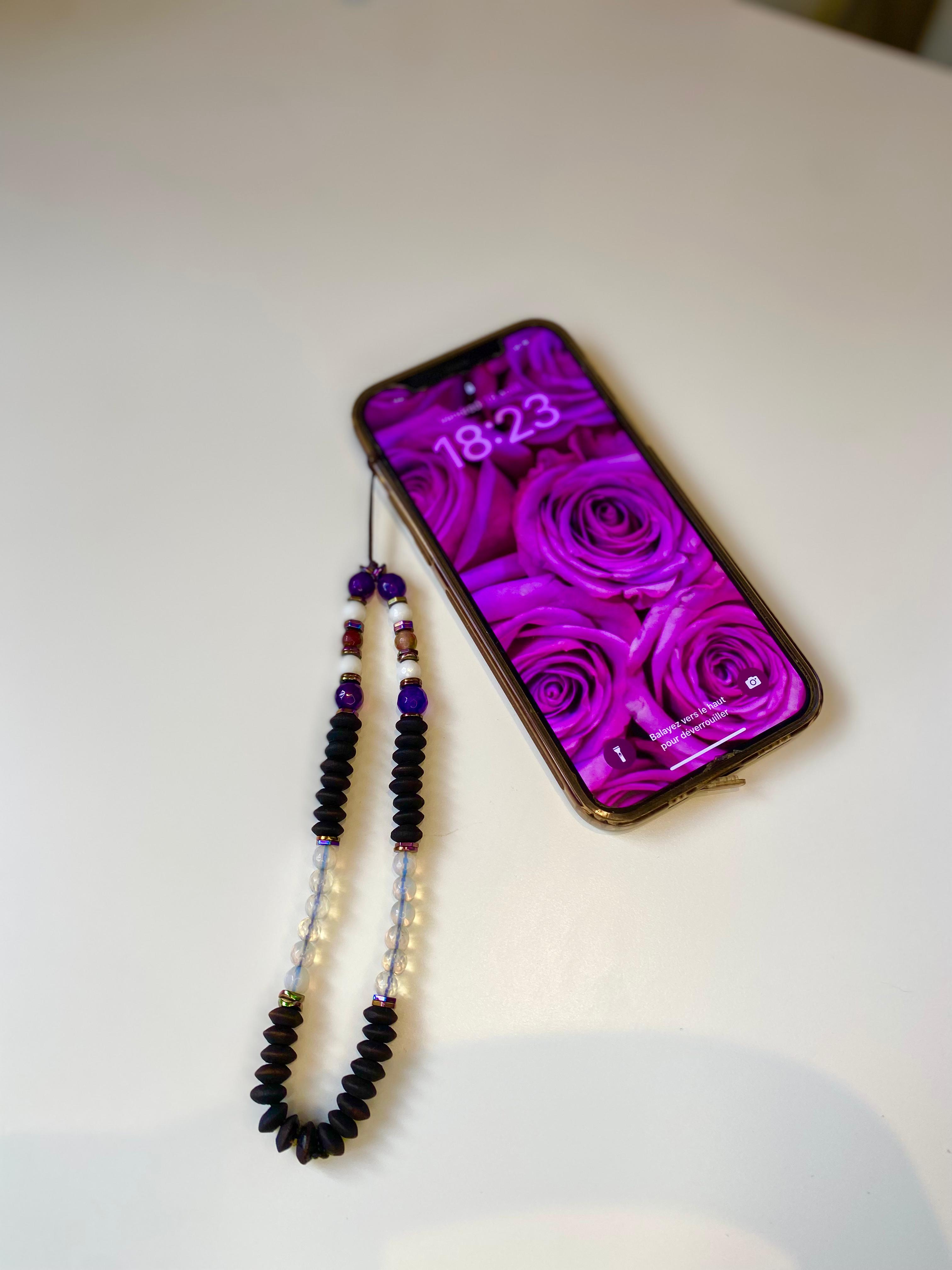 Lanière Élégance & Sérénité – Perles en Oud Kmari, Pierre de Lune, Améthyste & Opale Blanche