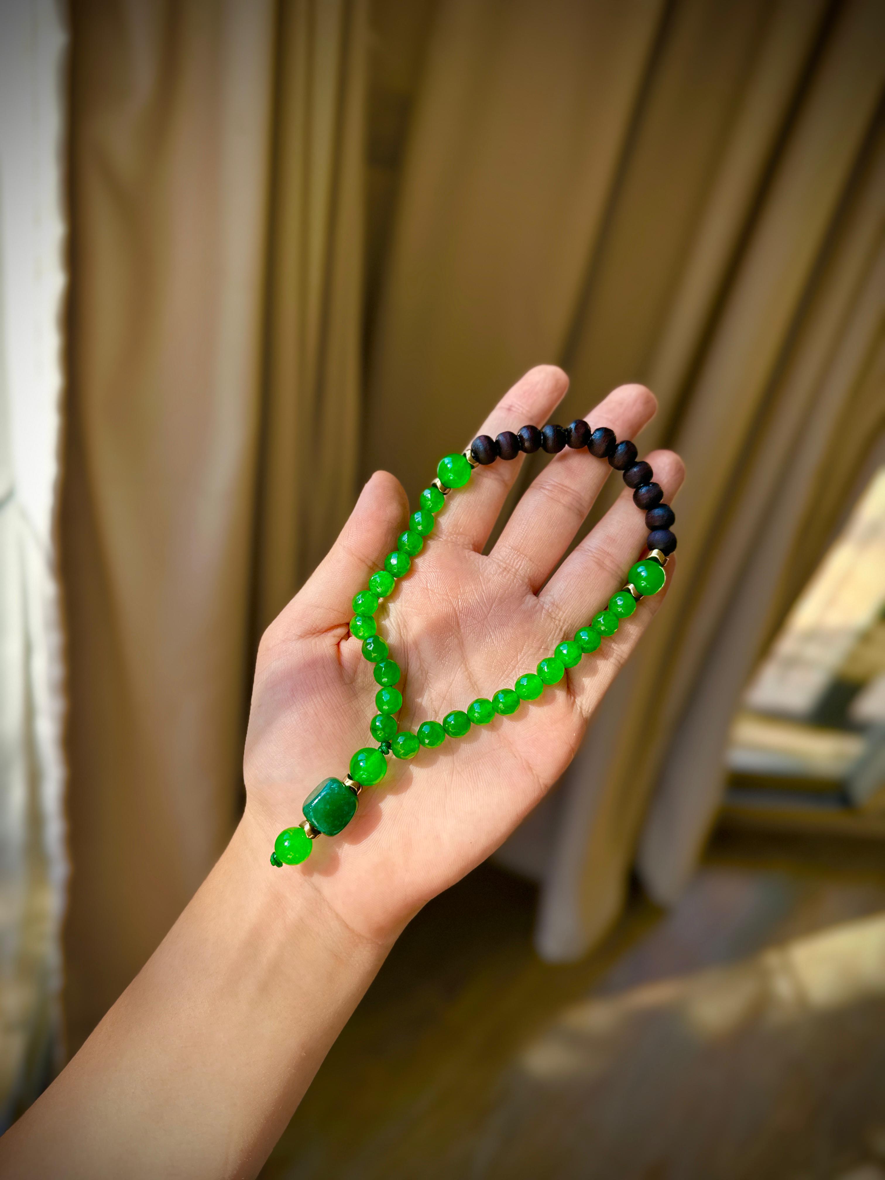 Chapelet Sérénité & Abondance – Aventurine, Émeraude & Oud Kmari