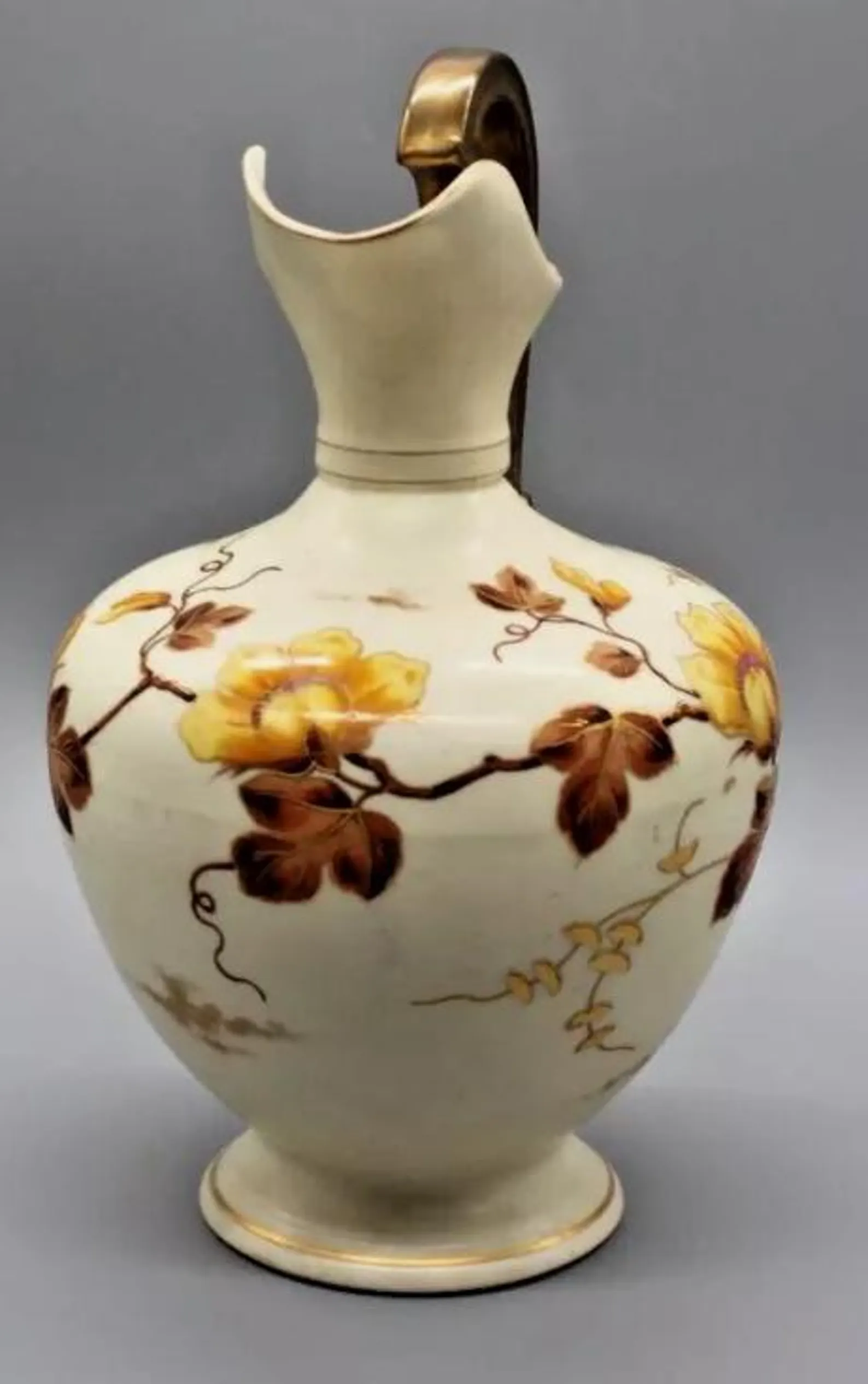 CARLSBAD hand-painted porcelain floral vase CIRCA 1930s