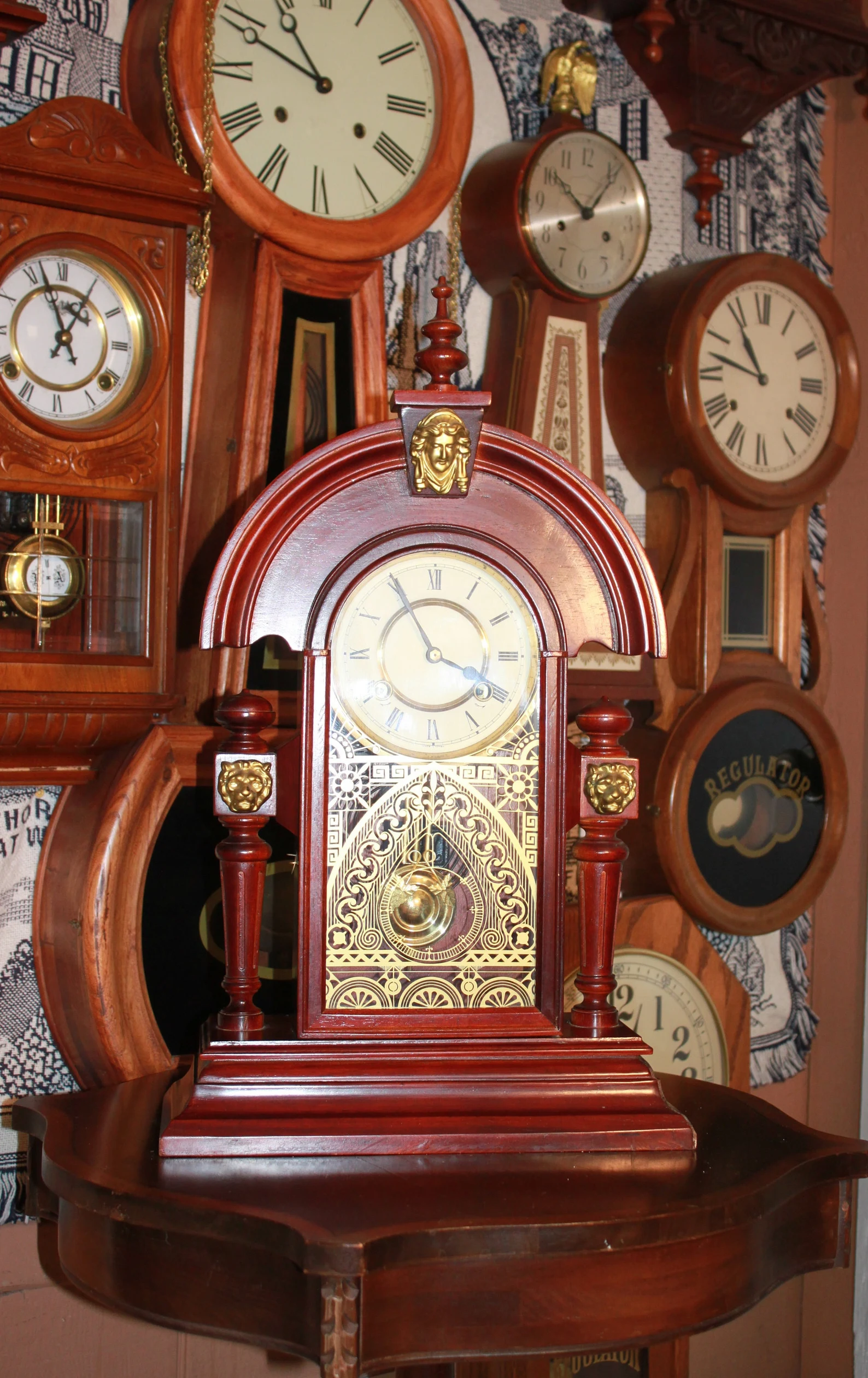 King model TAE YANG decorated glass door and pendulum clock