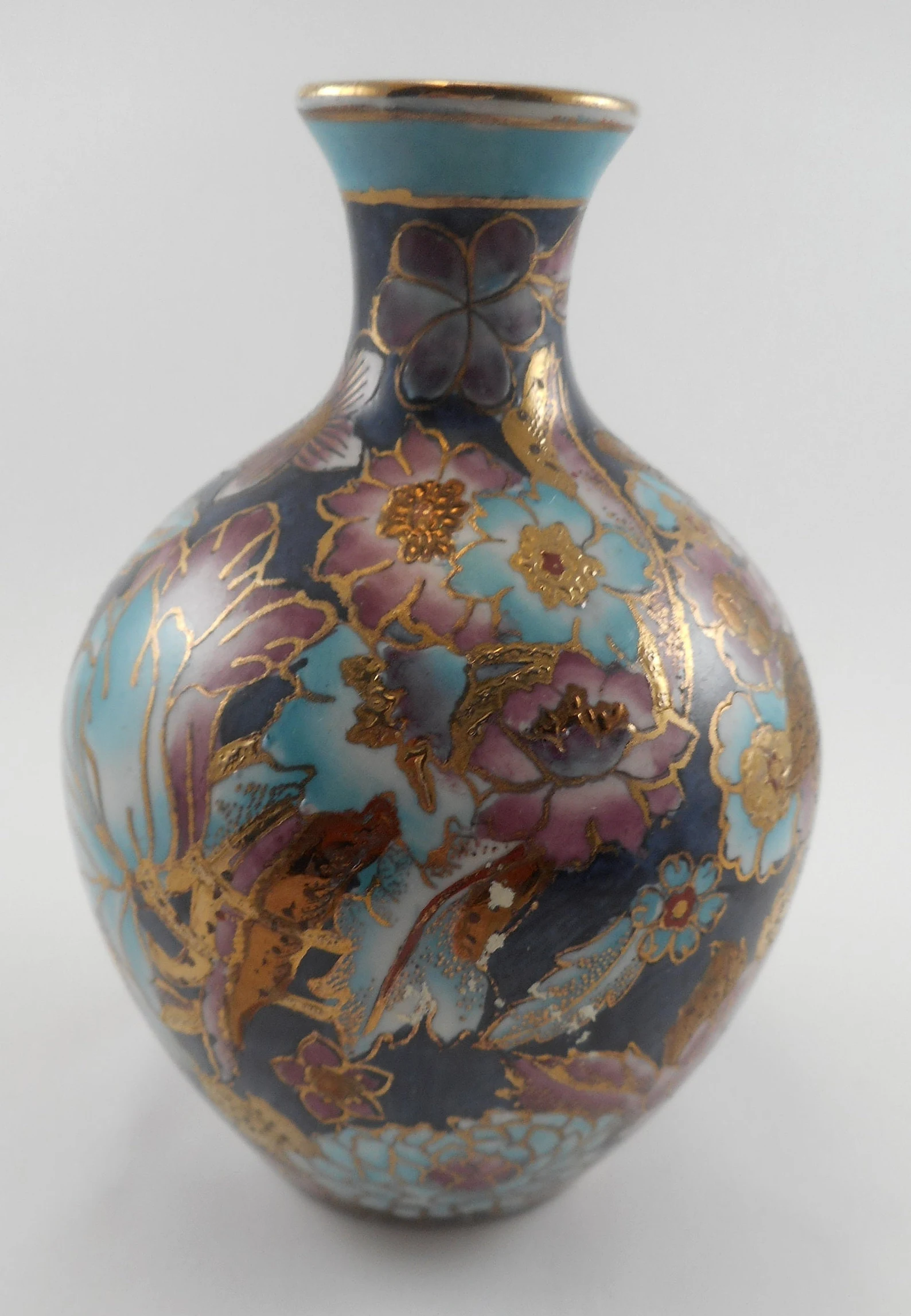 Vintage TOYO Porcelain small vase