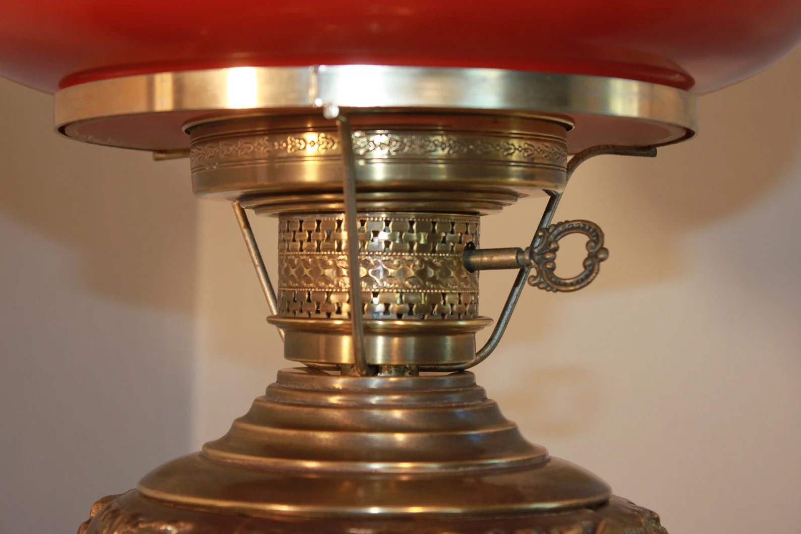 GWTW original brass Cherub Table Lamp CIRCA 1950s