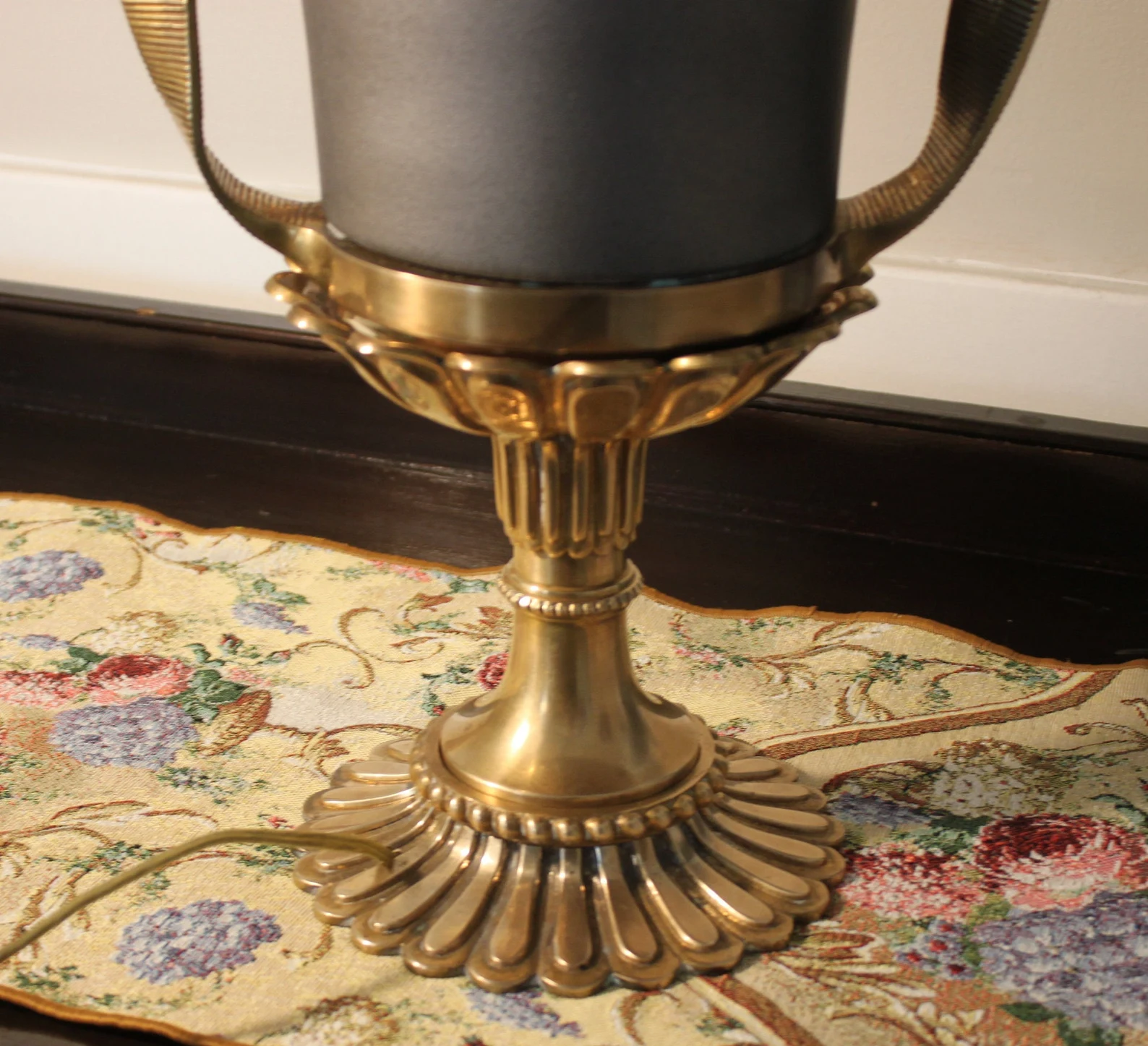 Vintage urn table lamp Chapman style metal bronze lamp CIRCA 1970s