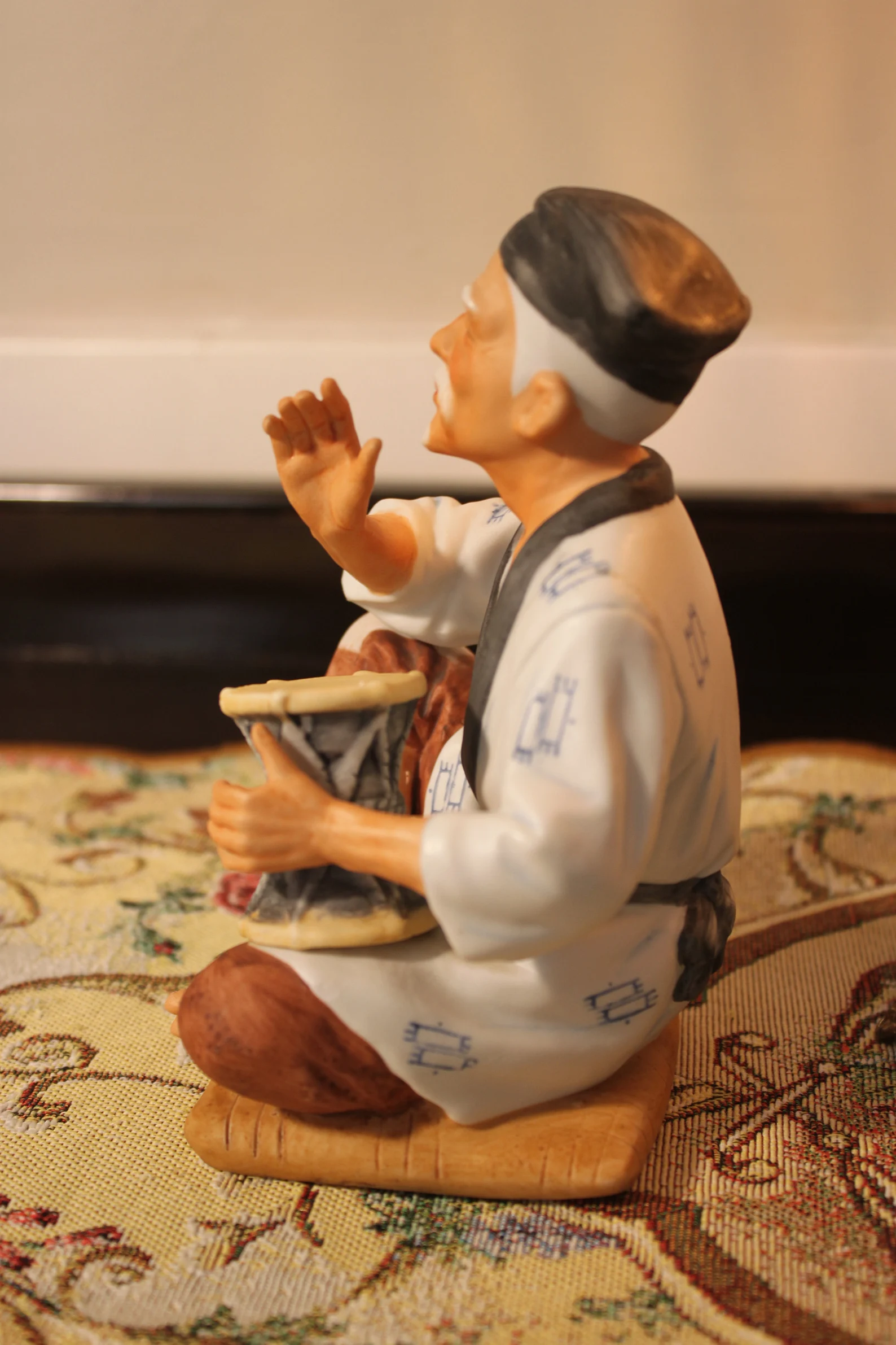 ARNART Porcelain man playing the drum figurine CIRCA 1970s