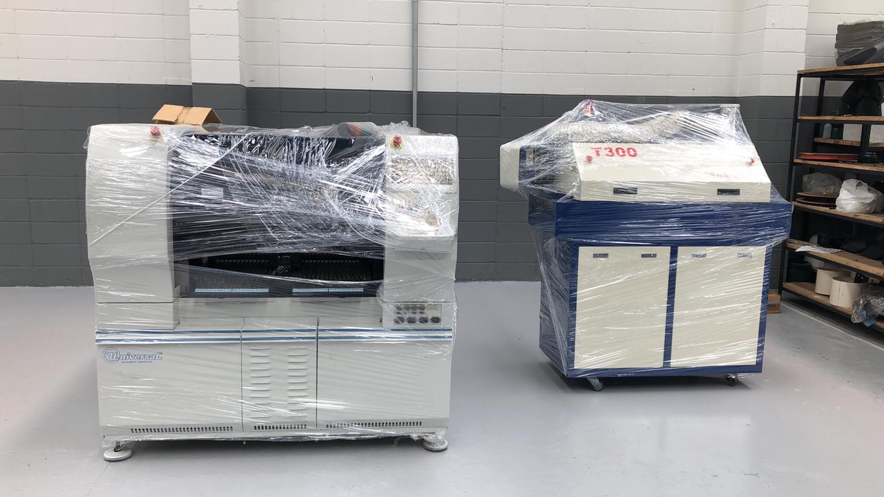 Pick and place Universal GSM2 e forno torch 300
