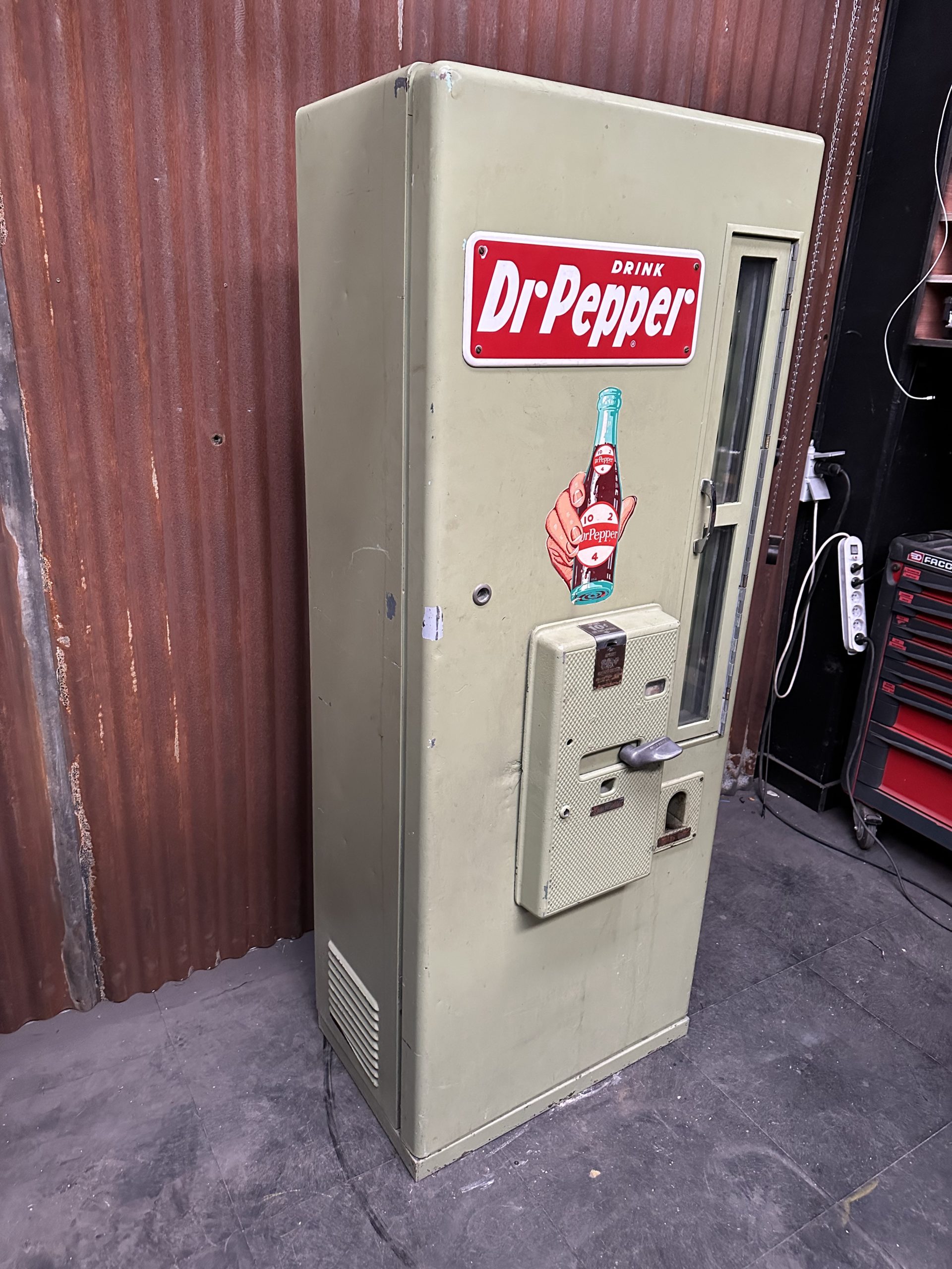 Former American DR Pepper distributor of the 1950s