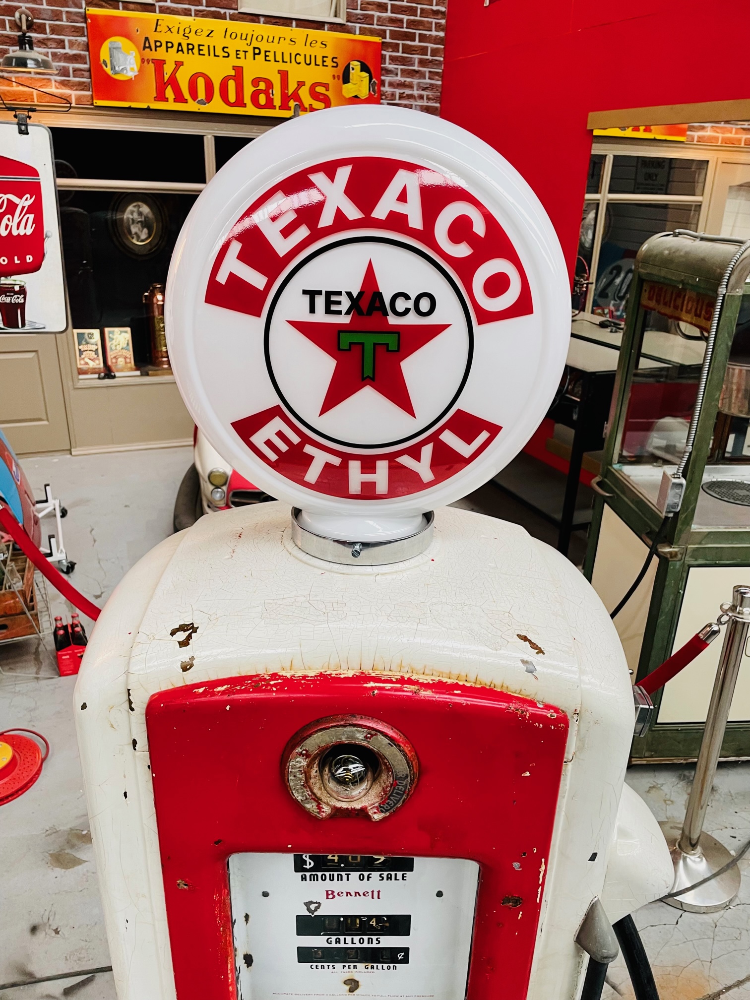 1944 Texaco Bennett Gasoline Pump – Model 756