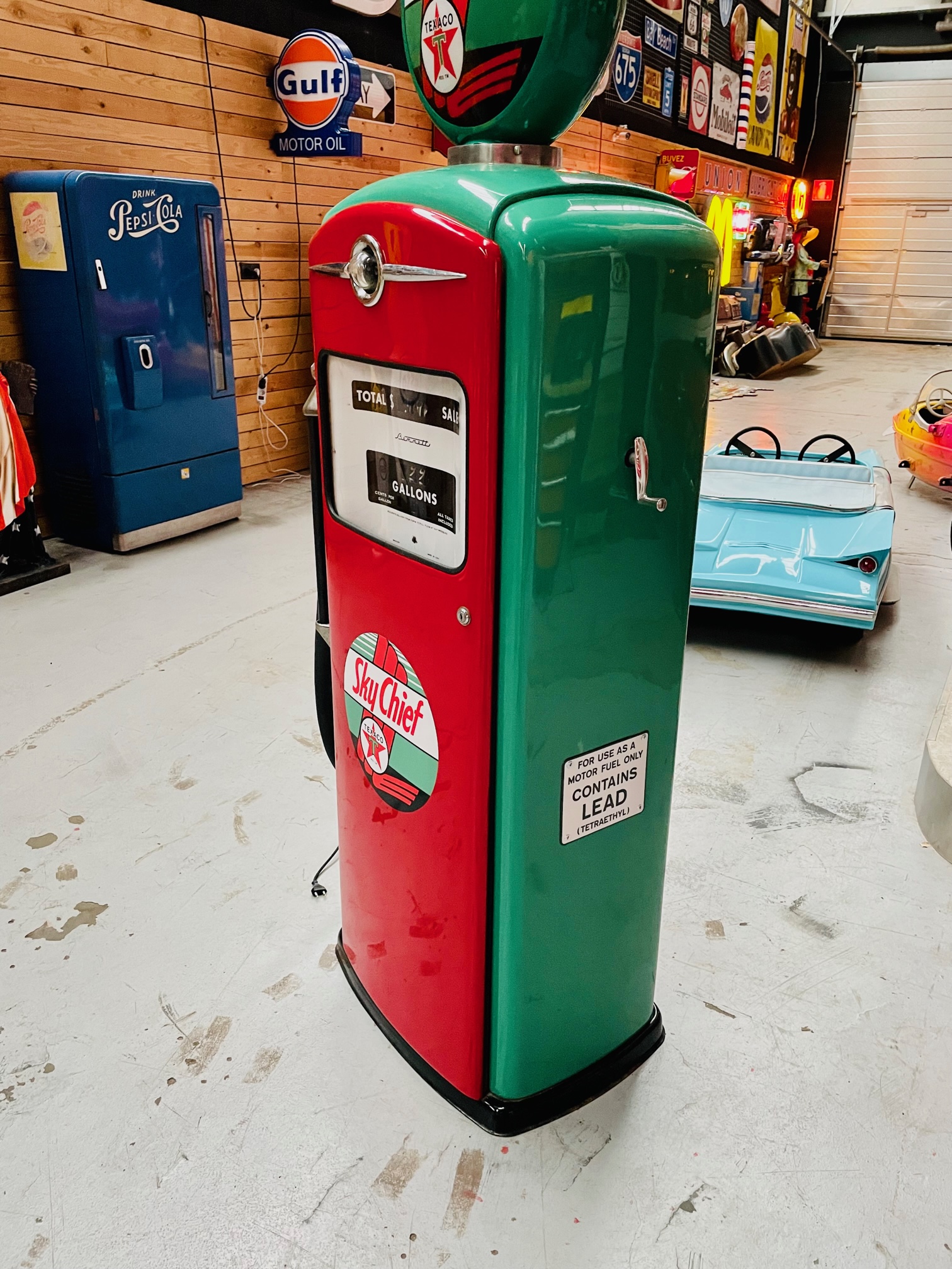 1955 Texaco Sky chief bennett gas pump