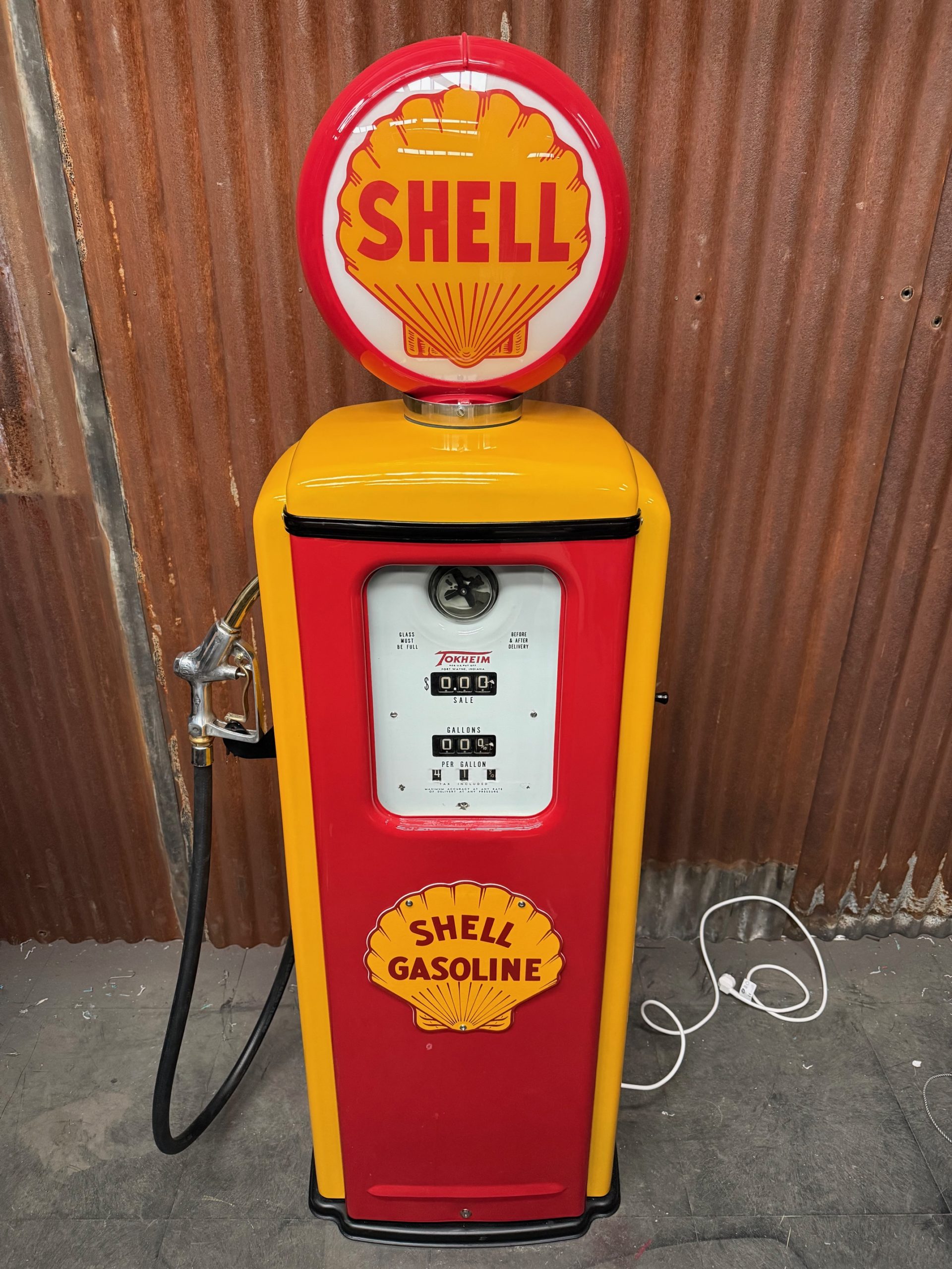 1948 Shell Tokheim T39 American gasoline pump restored