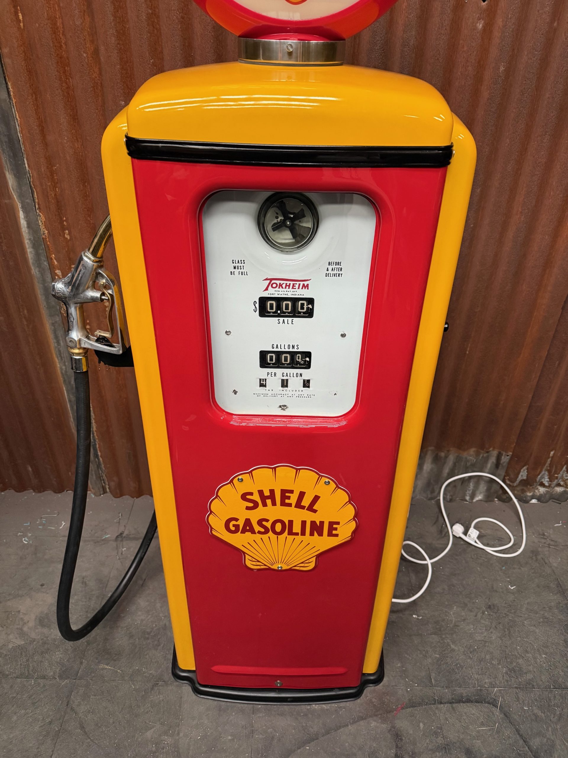 1948 Shell Tokheim T39 American gasoline pump restored